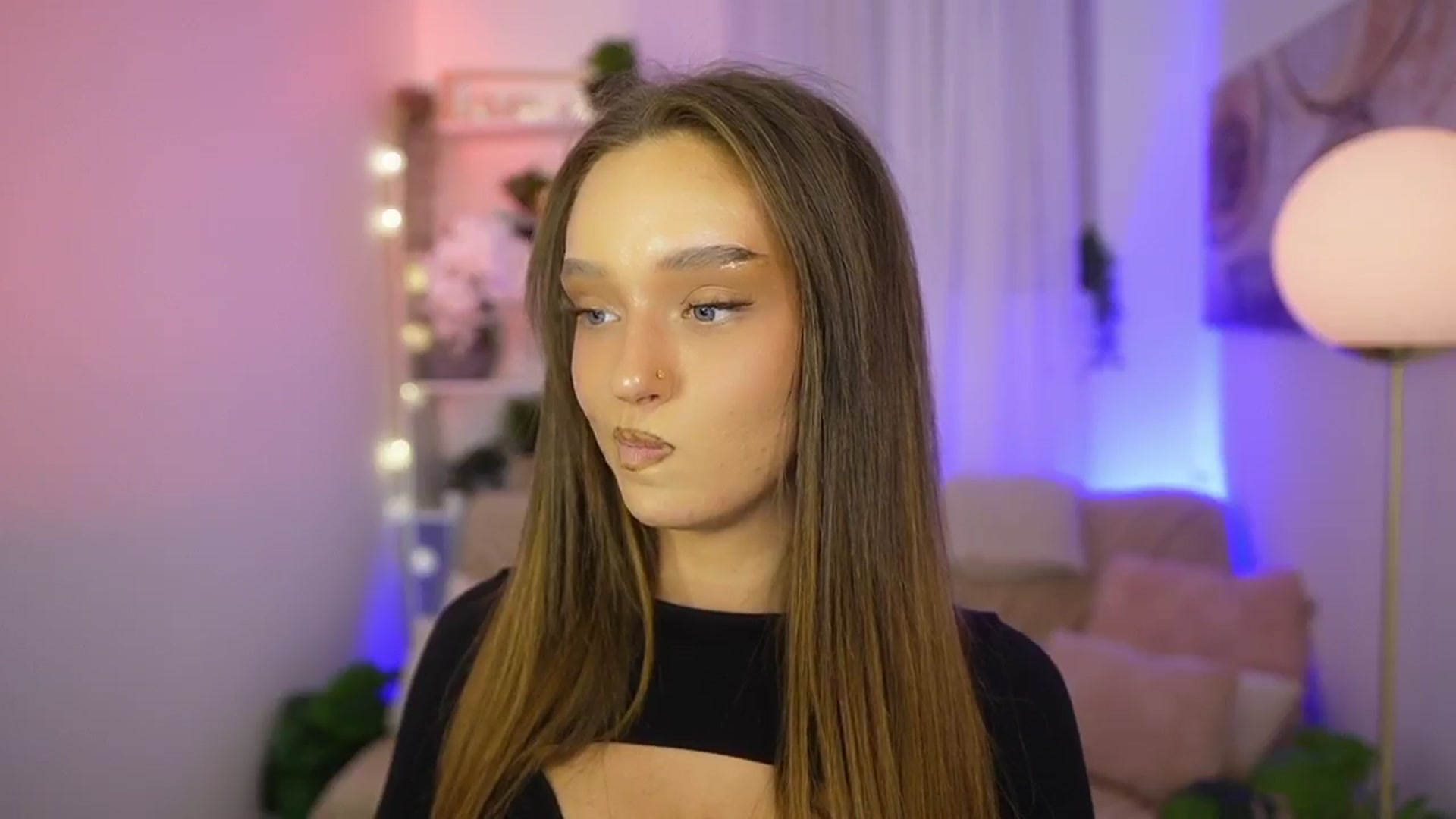 Gallery image thumbnail from Clara_Mia's myfreecams stream on, 01/26/2026, 20:59 image 4 of 20