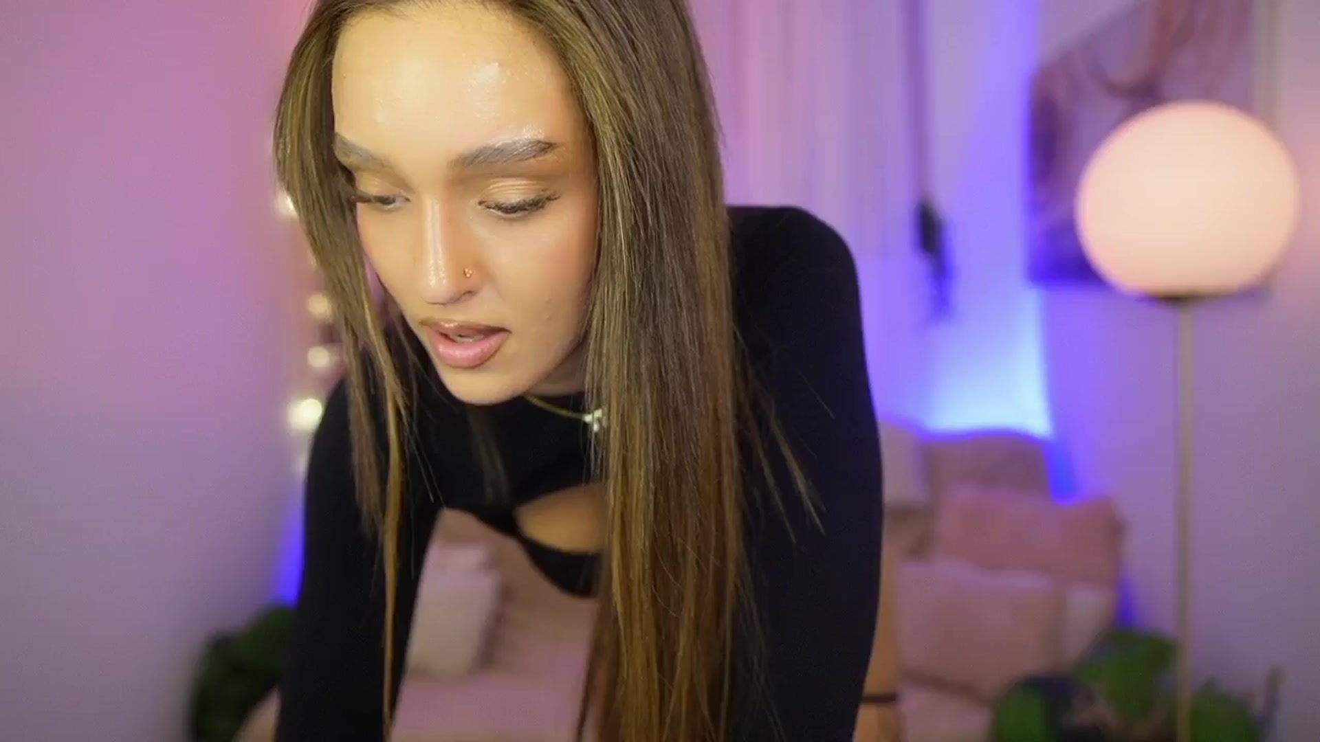Gallery image thumbnail from Clara_Mia's myfreecams stream on, 01/27/2026, 24:22 image 3 of 20