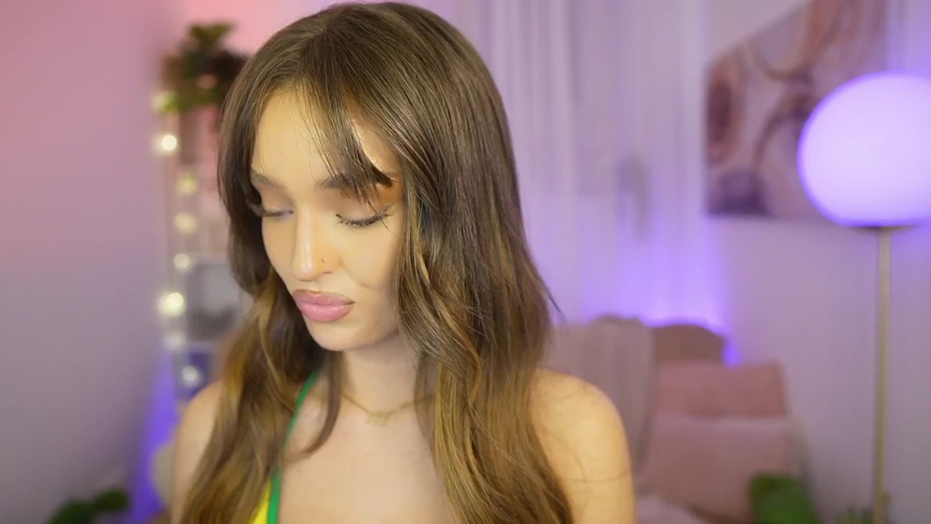 Gallery image thumbnail from Clara_Mia's myfreecams stream on, 02/11/2026, 21:11 image 3 of 20