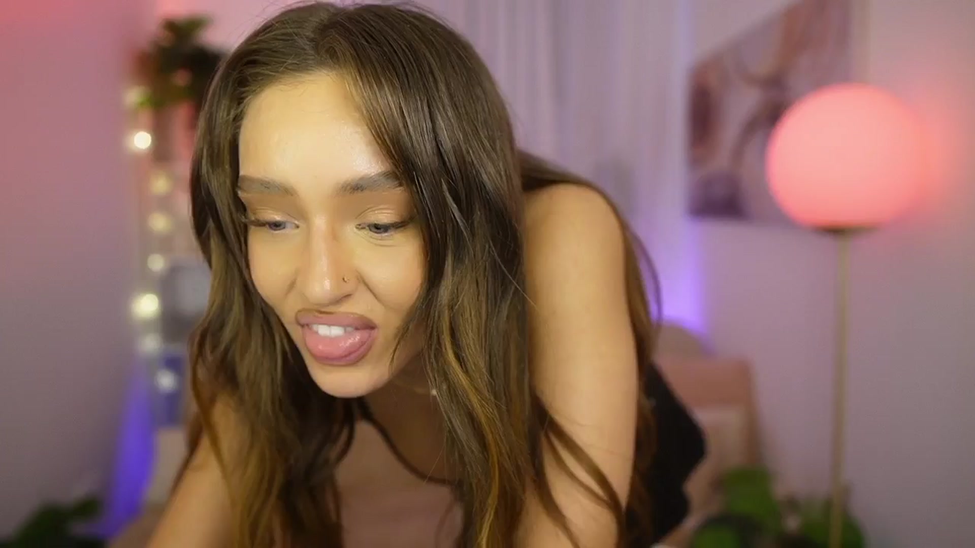 Gallery image thumbnail from Clara_Mia's myfreecams stream on, 02/16/2026, 20:49 image 19 of 20