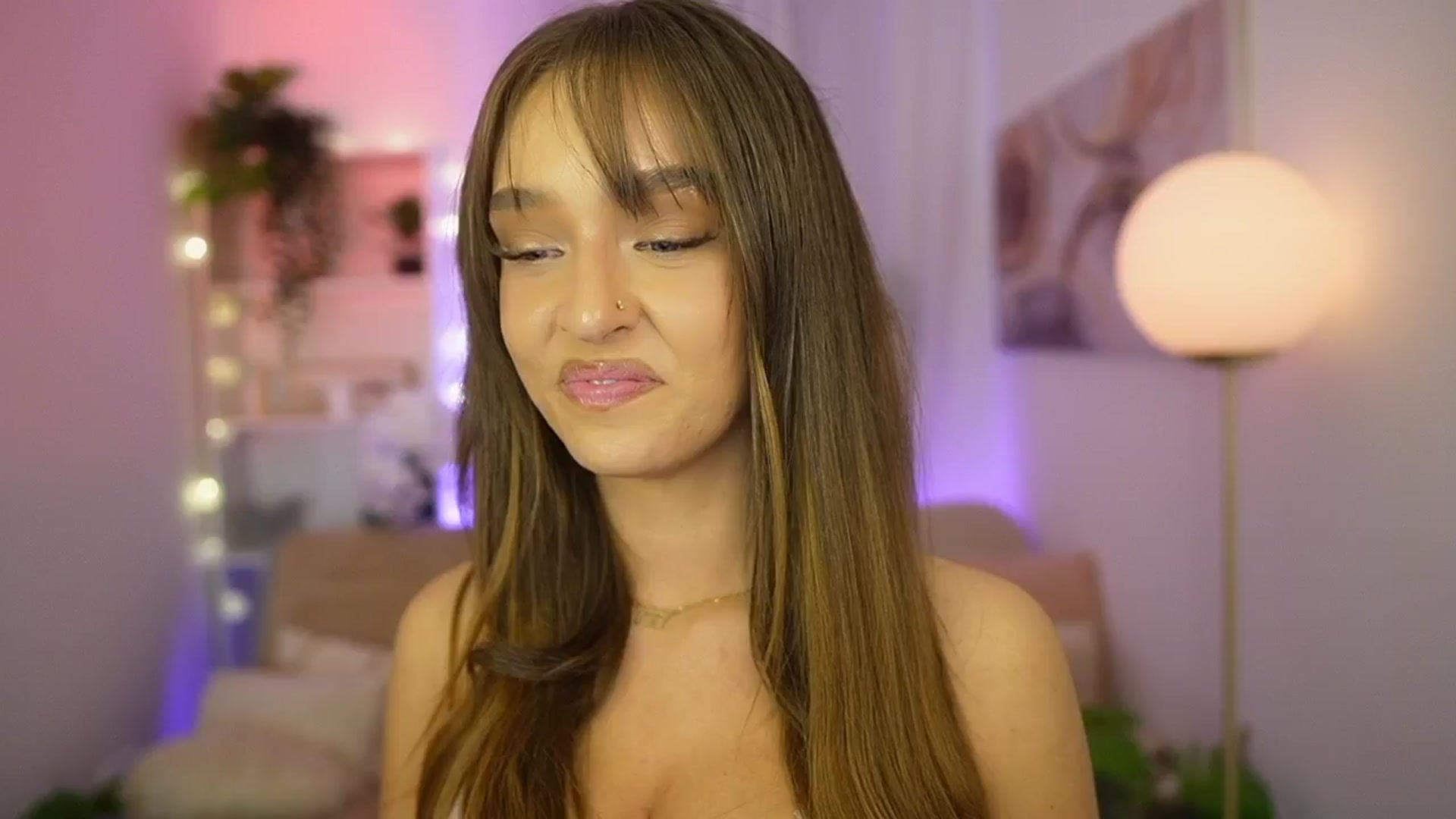 Gallery image thumbnail from Clara_Mia's myfreecams stream on, 02/18/2026, 21:22 image 3 of 20