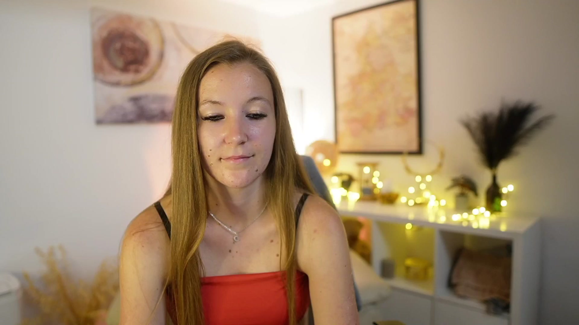 Gallery image thumbnail from Clarra_Sweet's myfreecams stream on, 06/23/2025, 15:09 image 13 of 20