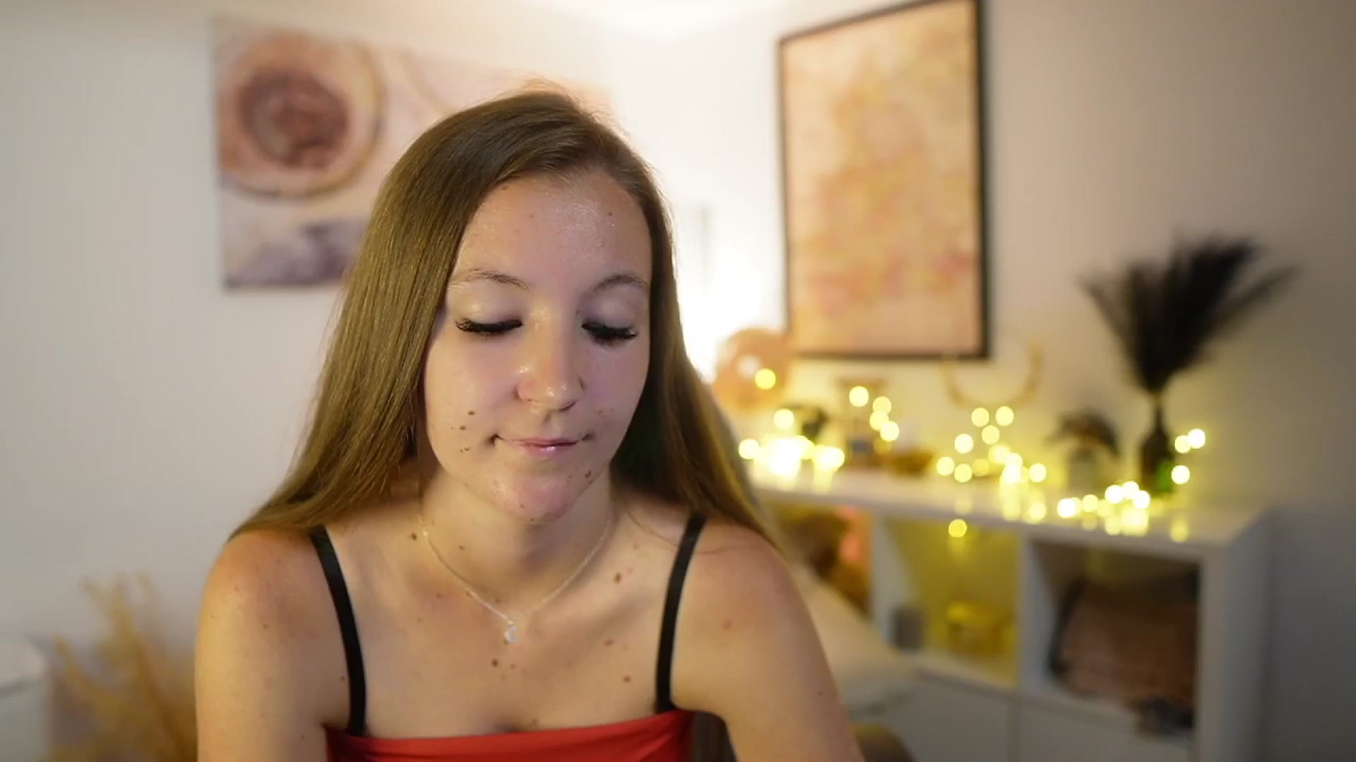Gallery image thumbnail from Clarra_Sweet's myfreecams stream on, 06/23/2025, 15:09 image 20 of 20