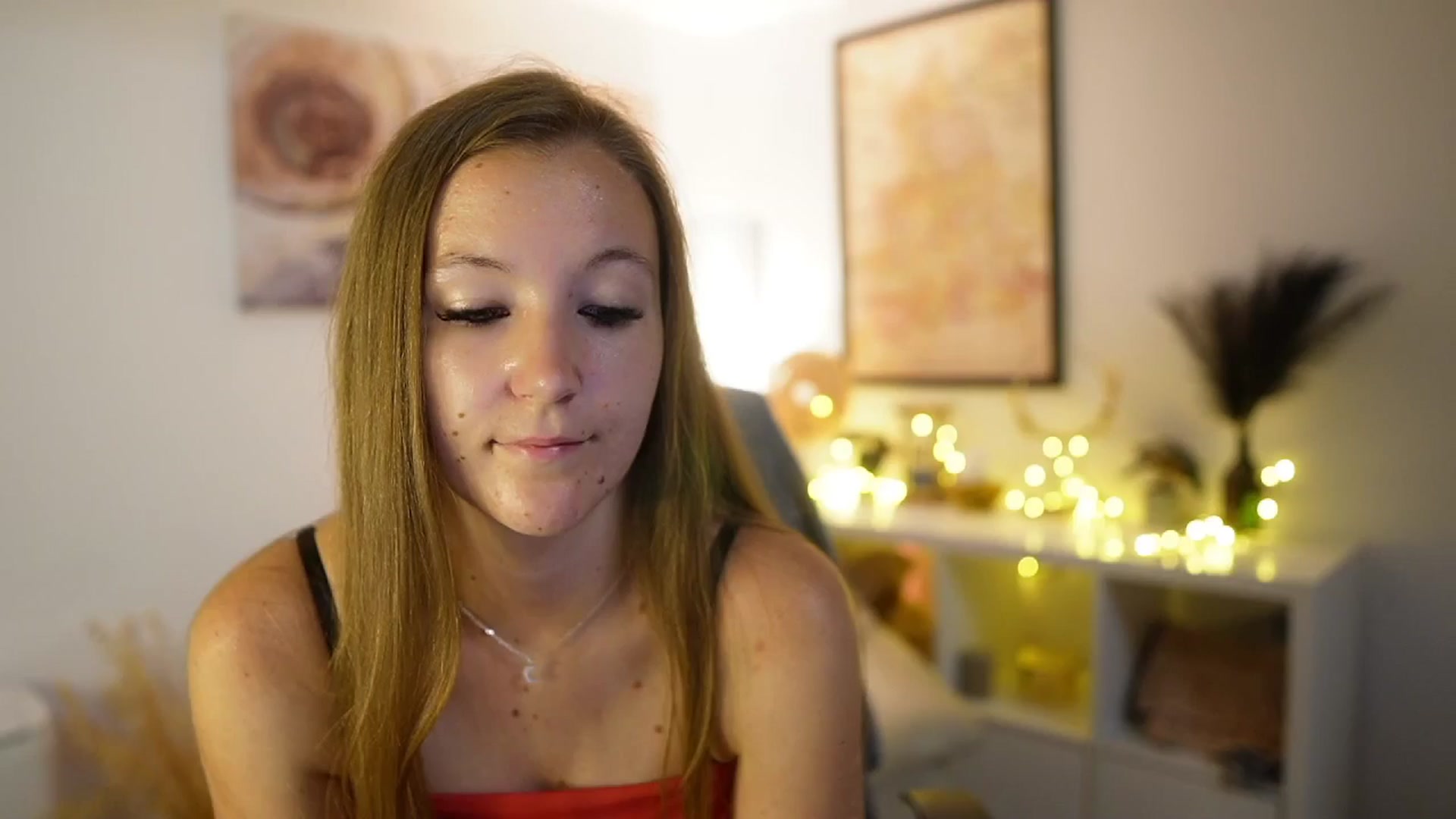 Gallery image thumbnail from Clarra_Sweet's myfreecams stream on, 06/23/2025, 15:09 image 16 of 20