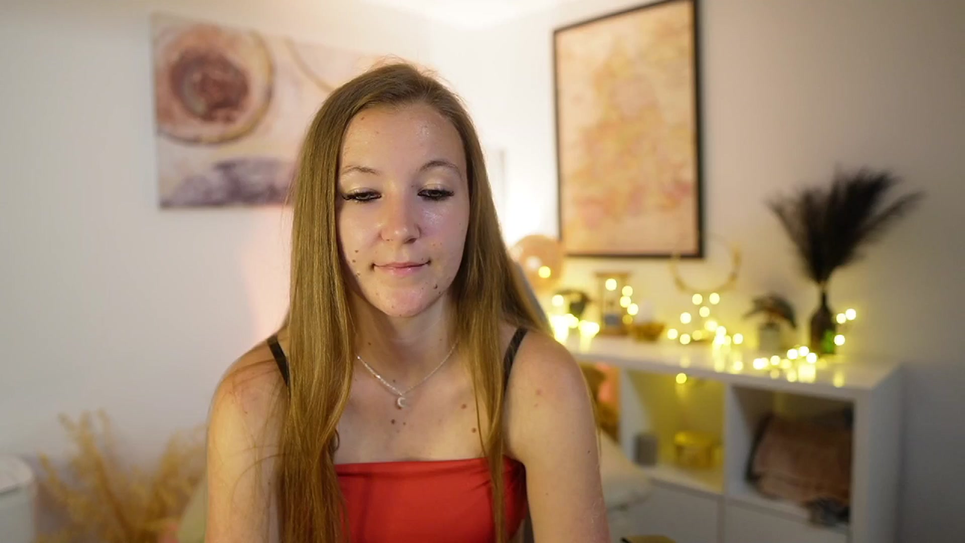 Gallery image thumbnail from Clarra_Sweet's myfreecams stream on, 06/23/2025, 15:09 image 9 of 20