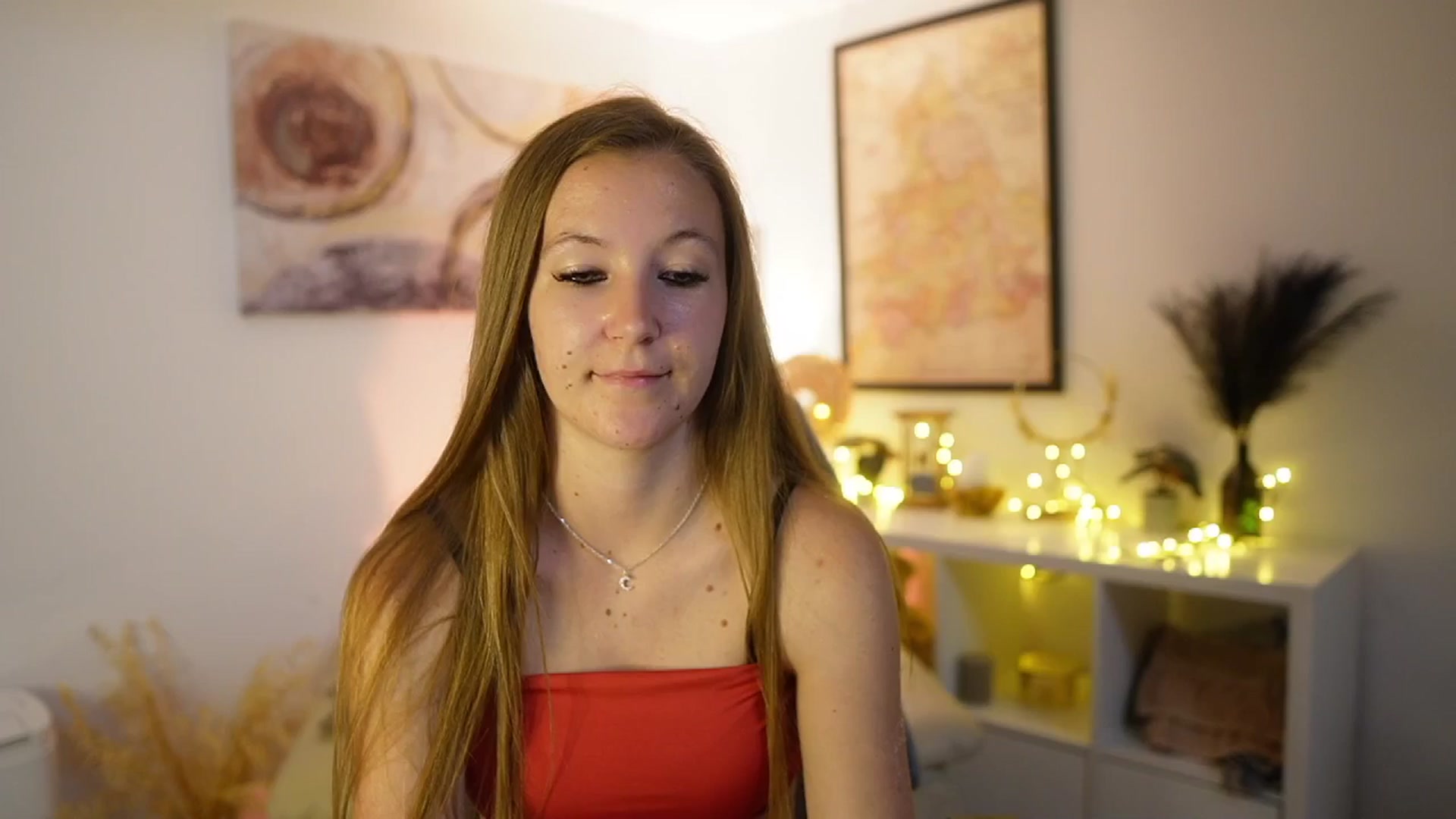 Gallery image thumbnail from Clarra_Sweet's myfreecams stream on, 06/23/2025, 15:09 image 7 of 20