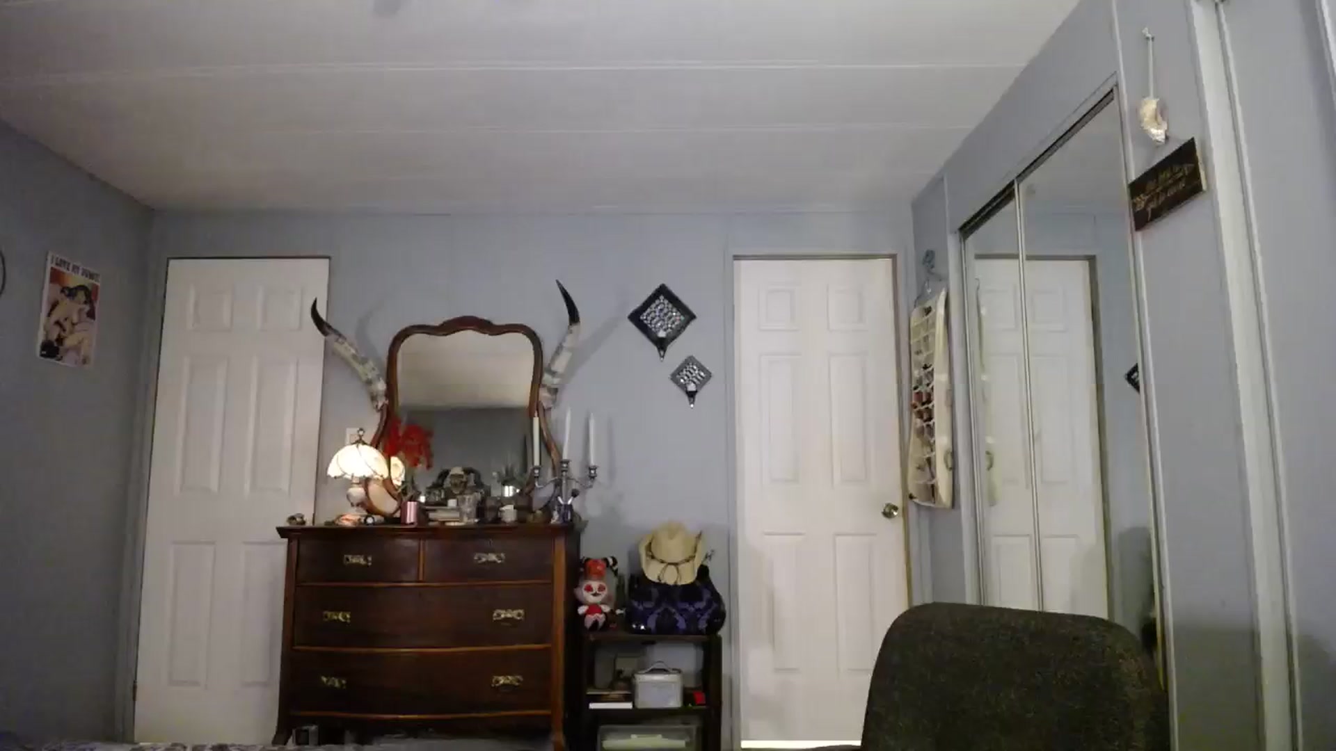 Gallery image thumbnail from Classic_Daisy's myfreecams stream on, 09/18/2024, 01:01 image 4 of 20