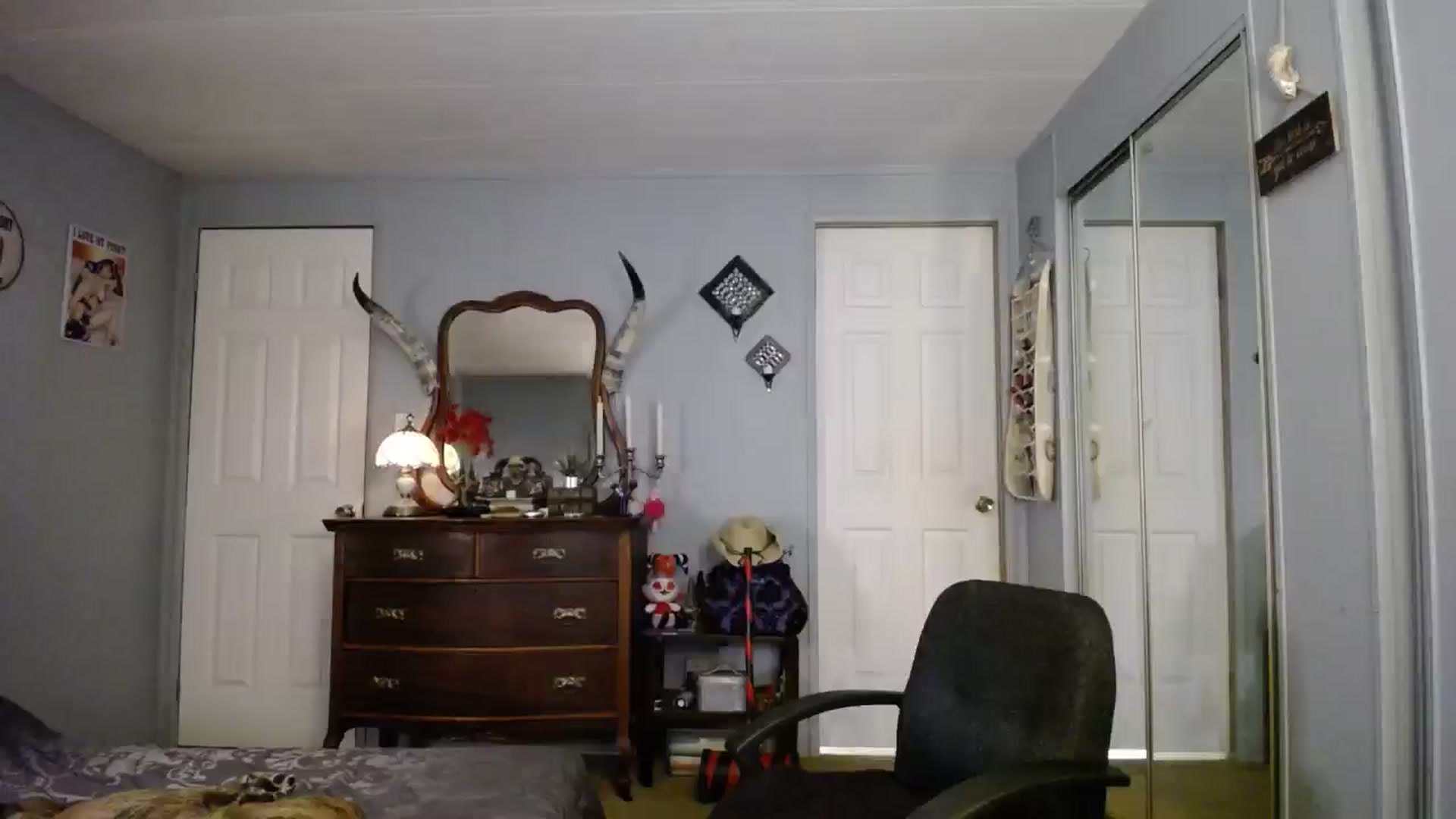 Gallery image thumbnail from Classic_Daisy's myfreecams stream on, 10/05/2024, 22:56 image 6 of 20