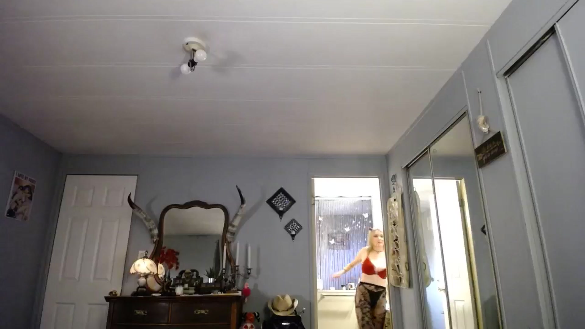 Gallery image thumbnail from Classic_Daisy's myfreecams stream on, 10/15/2024, 22:21 image 9 of 20