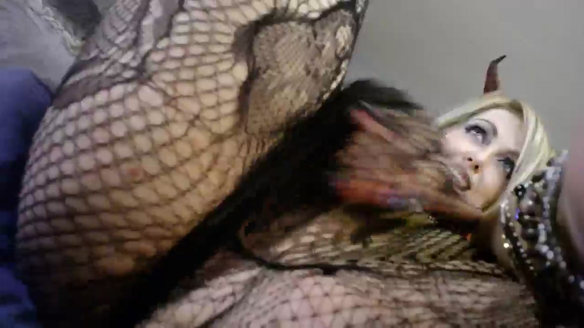 Gallery image thumbnail from Classic_Daisy's myfreecams stream on, 10/15/2024, 23:59 image 12 of 20