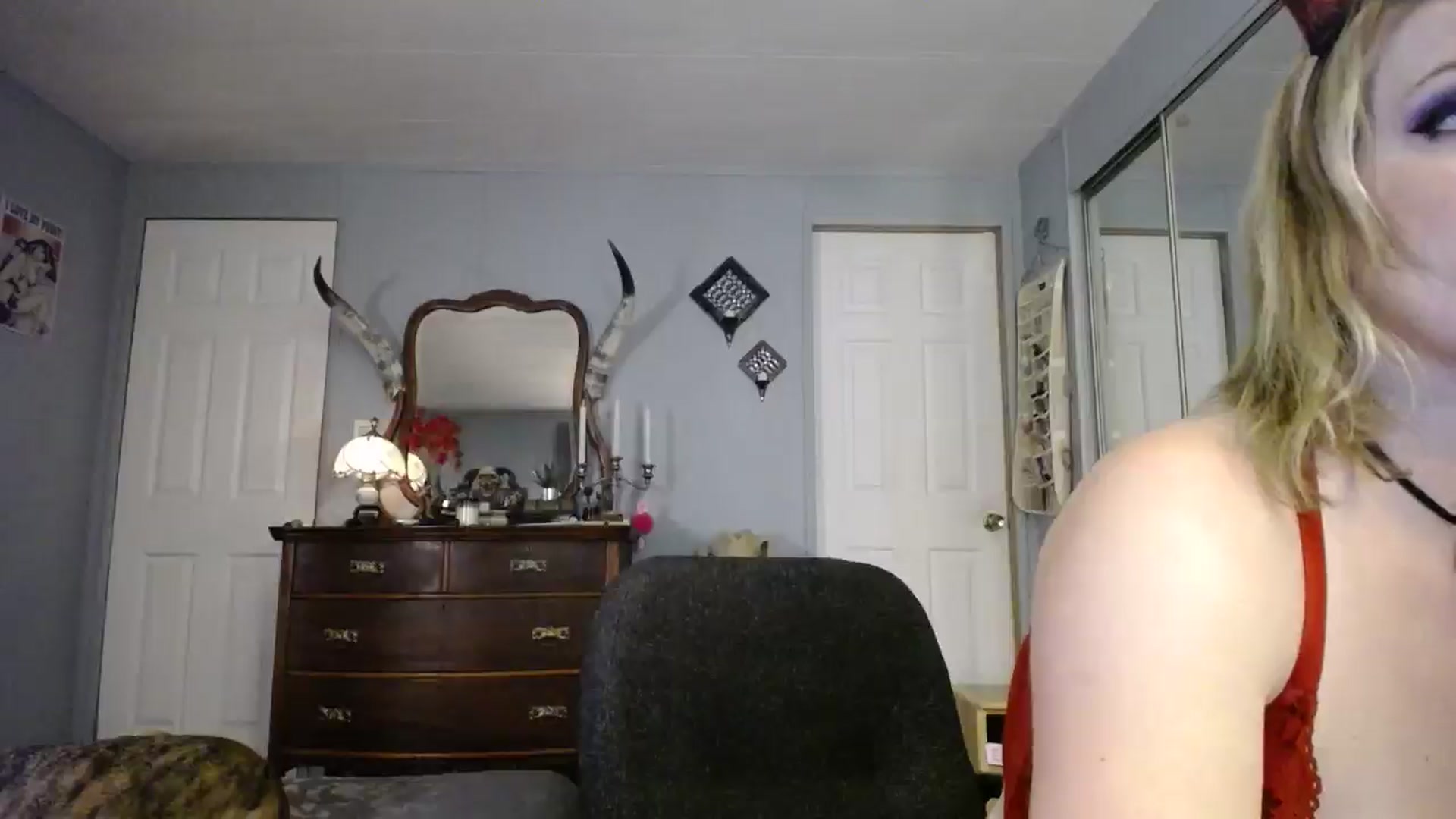 Gallery image thumbnail from Classic_Daisy's myfreecams stream on, 10/16/2024, 01:24 image 11 of 20