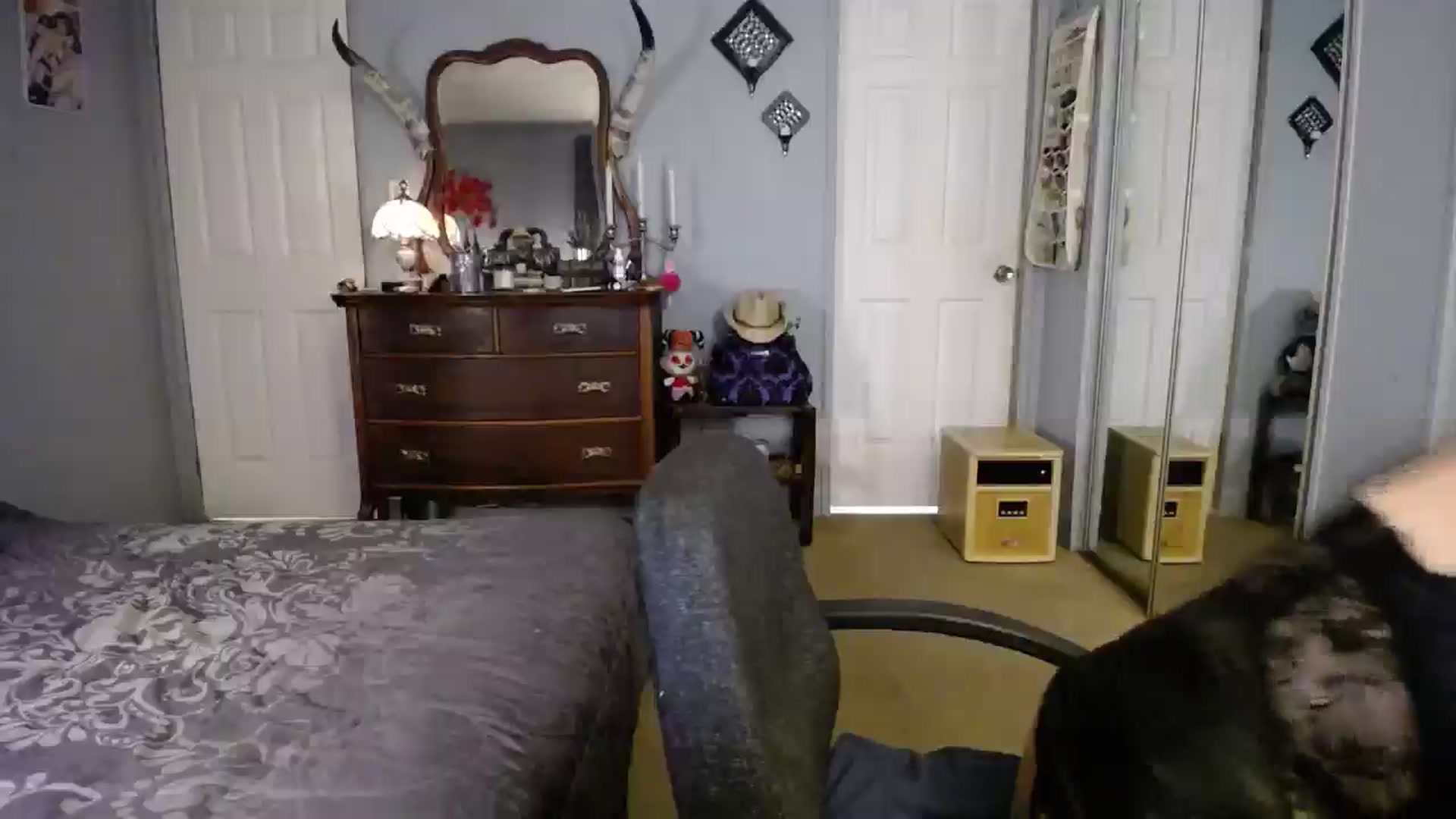Gallery image thumbnail from Classic_Daisy's myfreecams stream on, 10/28/2024, 21:10 image 7 of 20