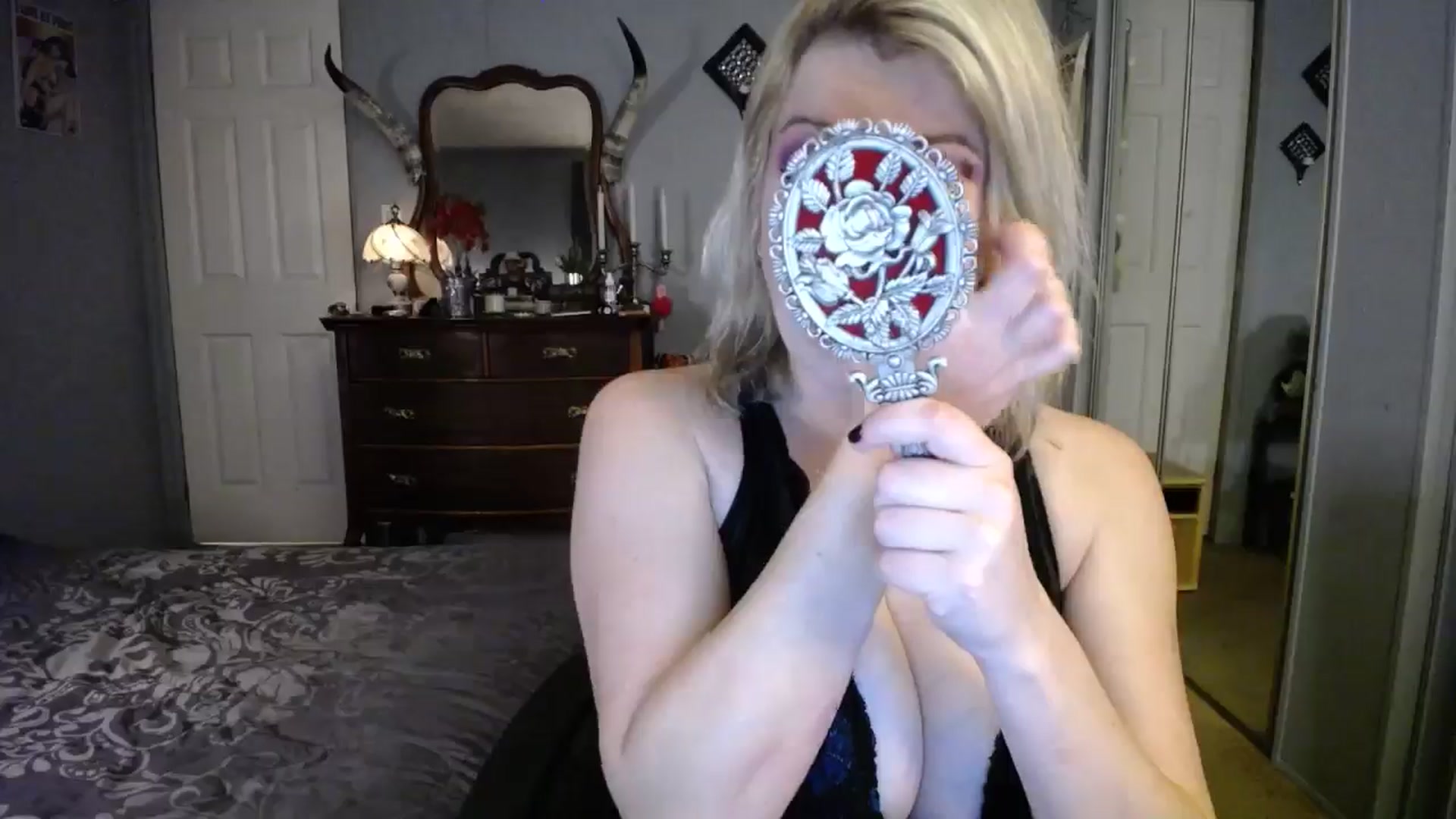 Gallery image thumbnail from Classic_Daisy's myfreecams stream on, 10/28/2024, 21:47 image 11 of 20