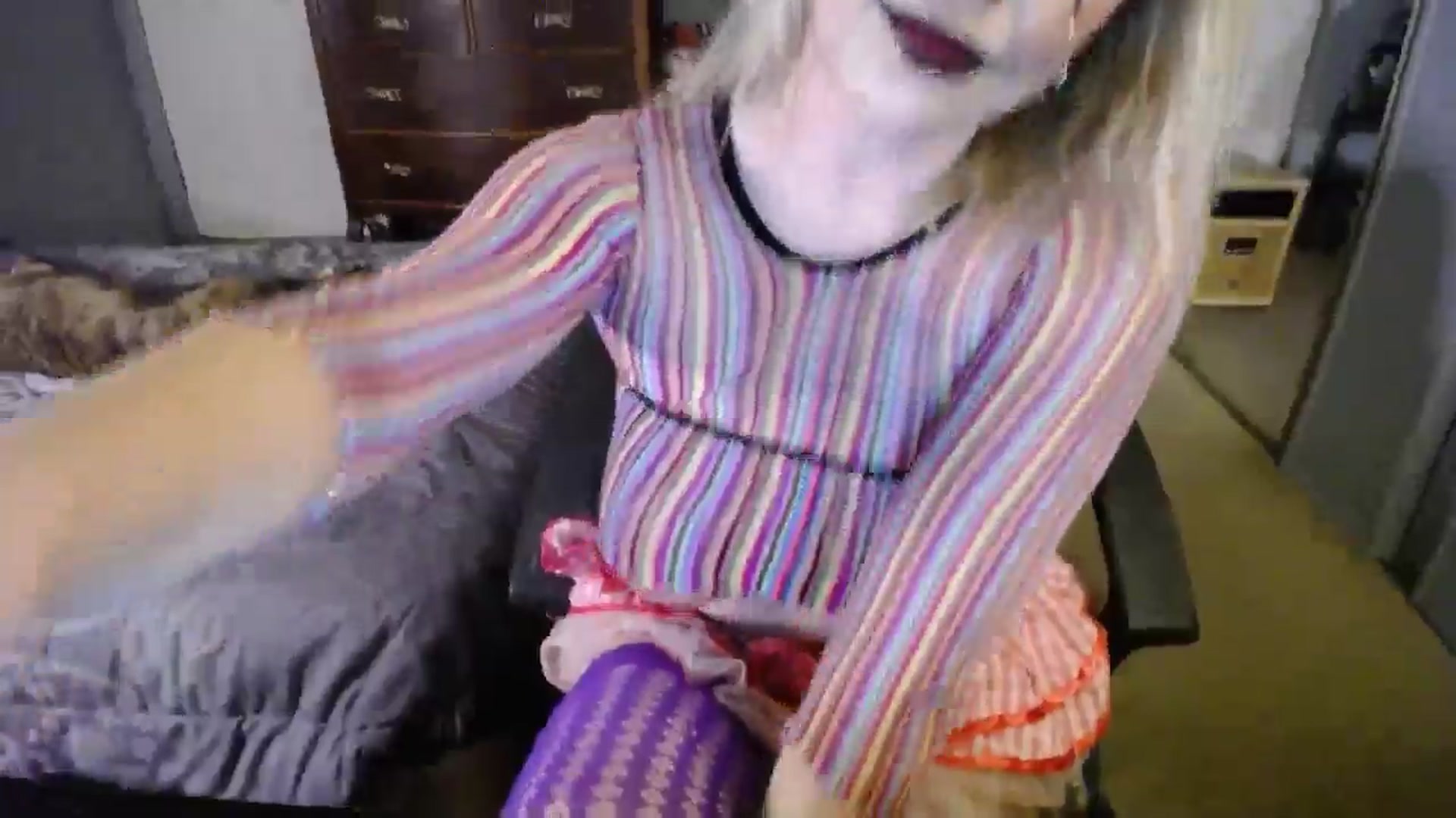 Gallery image thumbnail from Classic_Daisy's myfreecams stream on, 10/31/2024, 22:54 image 9 of 20