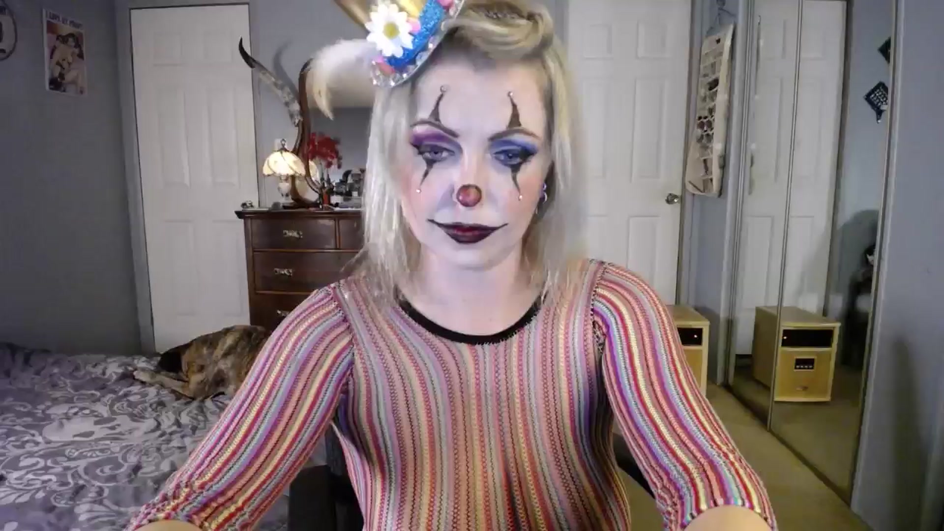 Gallery image thumbnail from Classic_Daisy's myfreecams stream on, 10/31/2024, 22:54 image 15 of 20