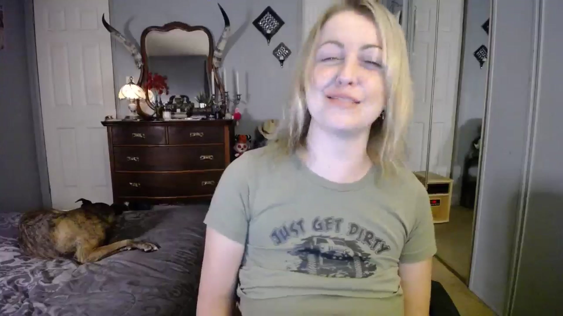 Gallery image thumbnail from Classic_Daisy's myfreecams stream on, 11/01/2024, 23:23 image 10 of 20