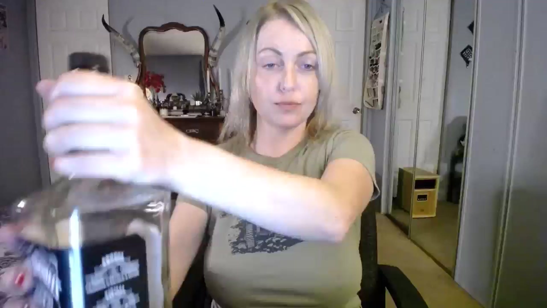 Gallery image thumbnail from Classic_Daisy's myfreecams stream on, 11/01/2024, 23:23 image 14 of 20
