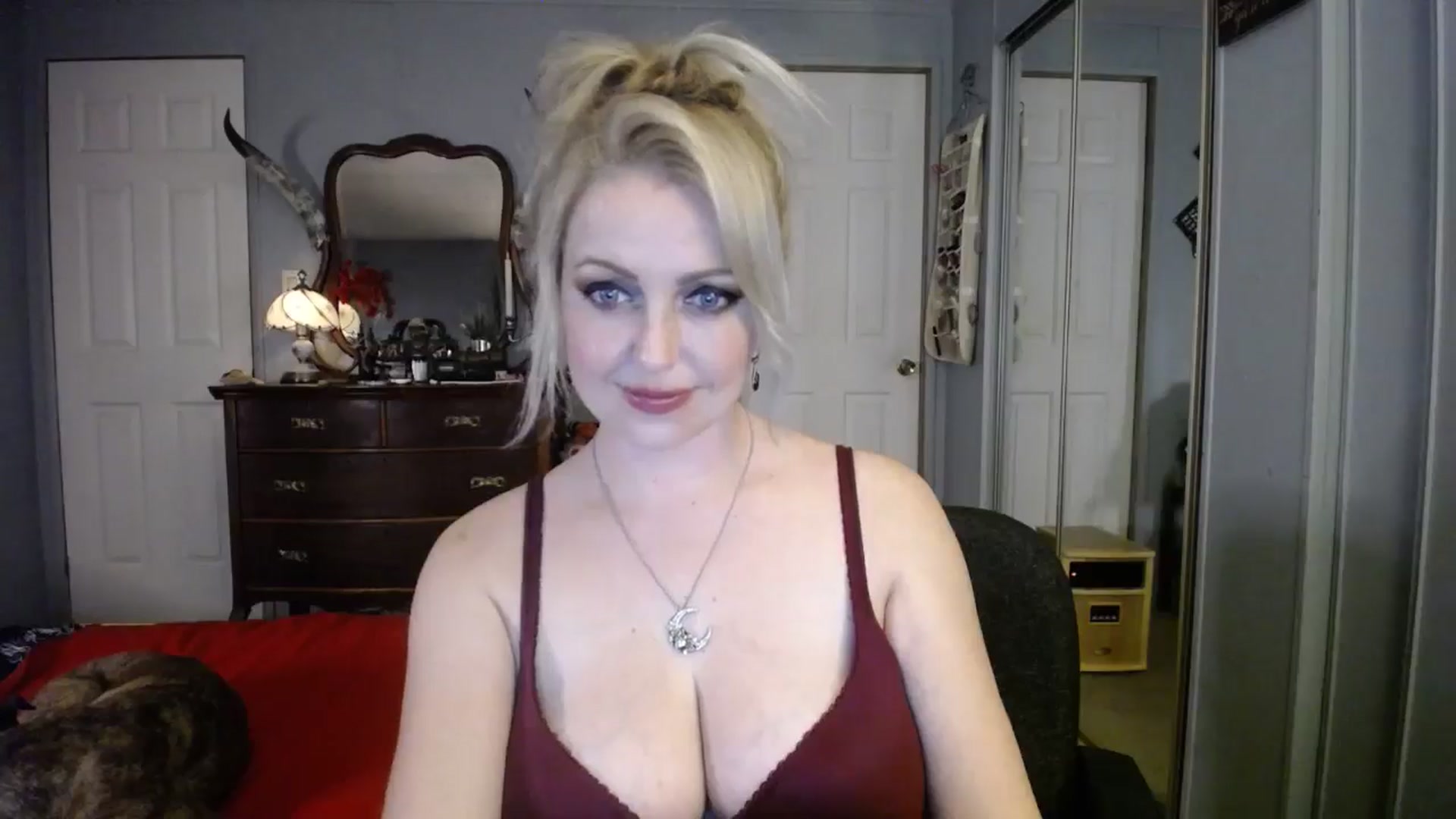 Gallery image thumbnail from Classic_Daisy's myfreecams stream on, 12/01/2024, 24:22 image 10 of 20