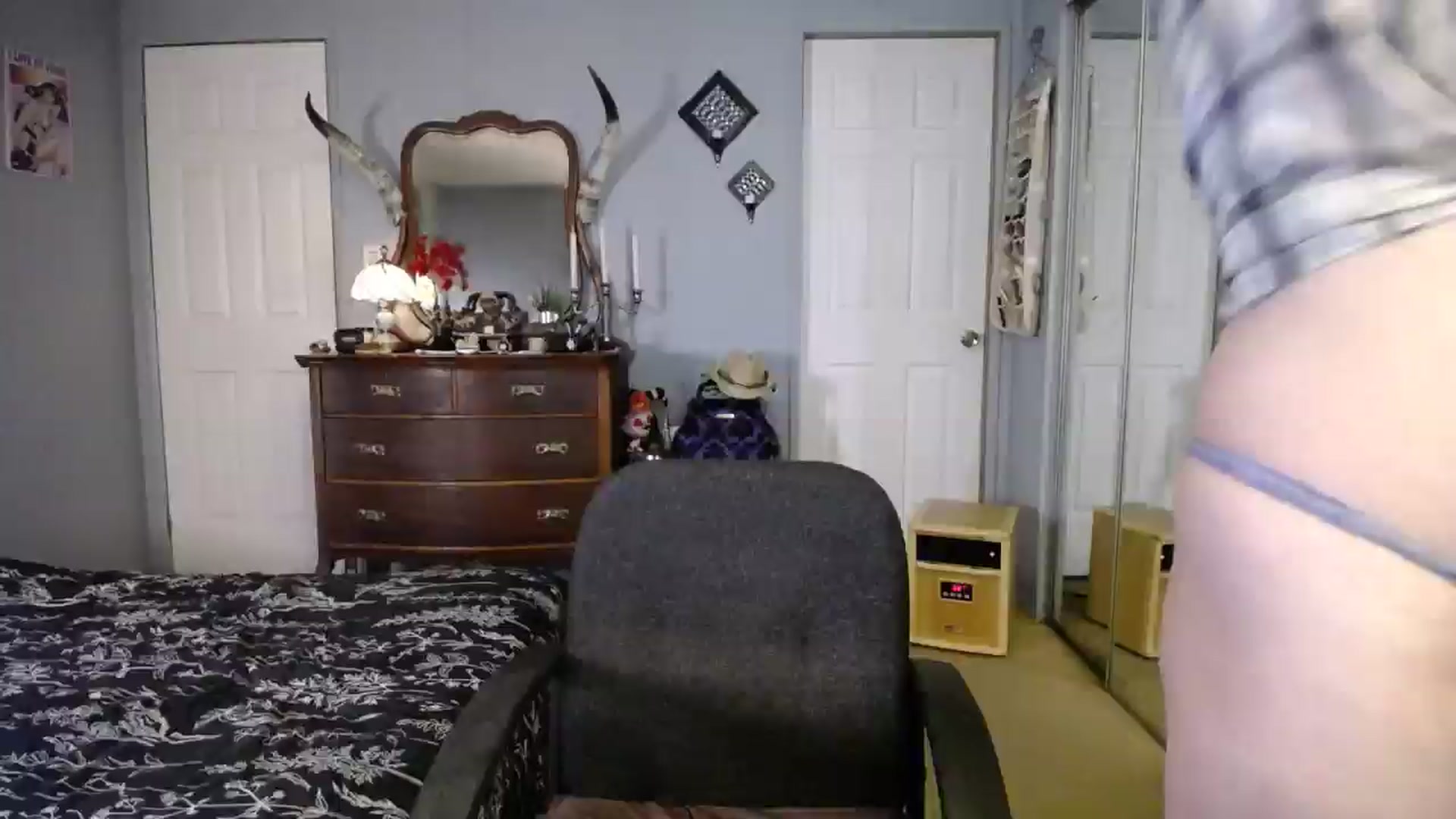 Gallery image thumbnail from Classic_Daisy's myfreecams stream on, 12/16/2024, 23:01 image 1 of 20