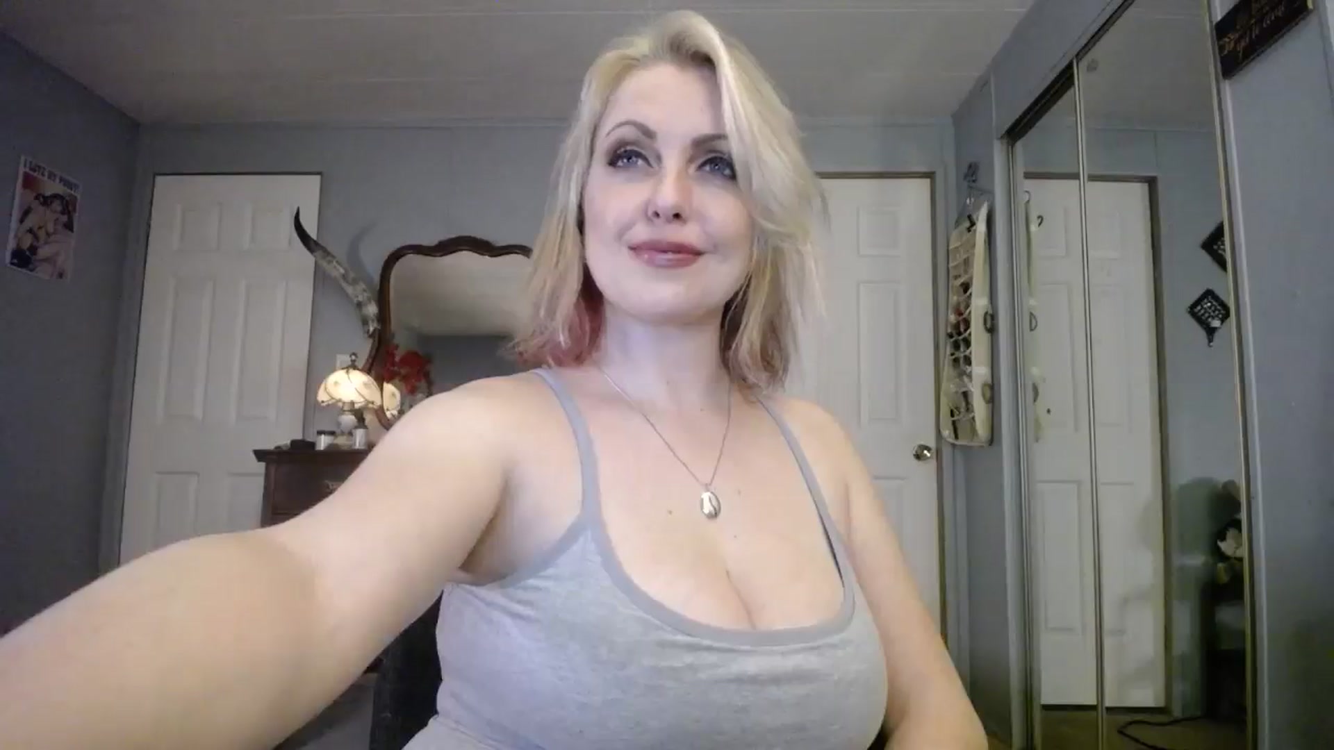 Gallery image thumbnail from Classic_Daisy's myfreecams stream on, 01/17/2025, 24:19 image 11 of 20