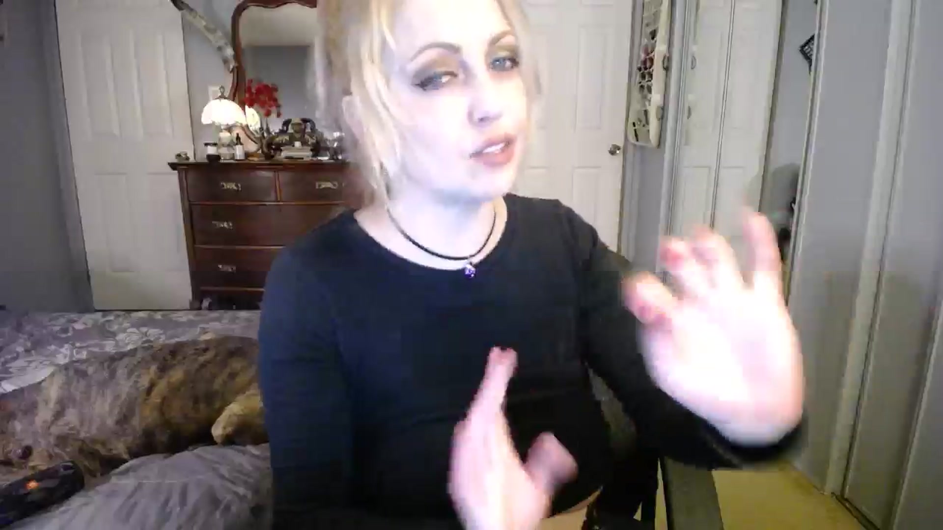 Gallery image thumbnail from Classic_Daisy's myfreecams stream on, 01/18/2025, 03:57 image 17 of 20