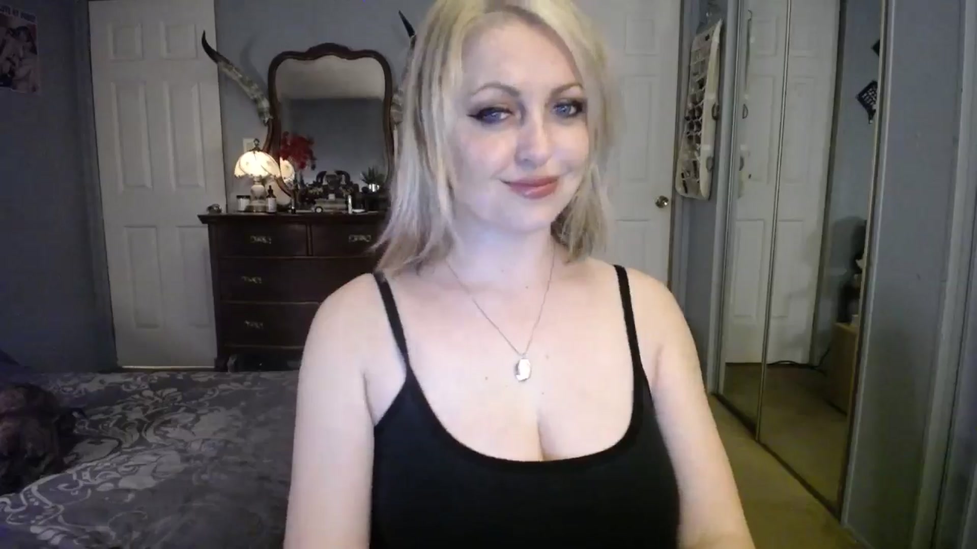 Gallery image thumbnail from Classic_Daisy's myfreecams stream on, 01/19/2025, 01:09 image 18 of 20
