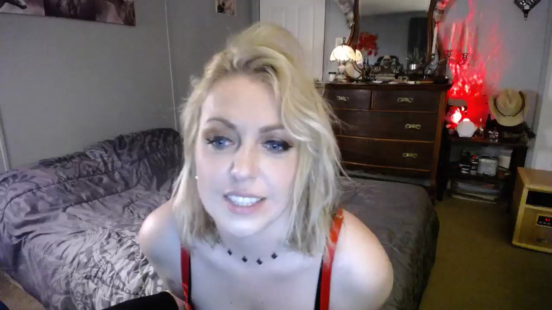 Gallery image thumbnail from Classic_Daisy's myfreecams stream on, 02/05/2025, 22:37 image 18 of 20