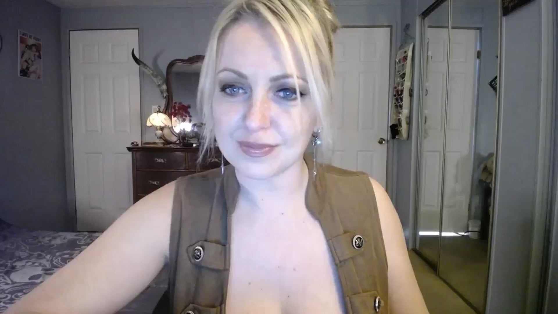 Gallery image thumbnail from Classic_Daisy's myfreecams stream on, 02/17/2025, 19:07 image 2 of 20