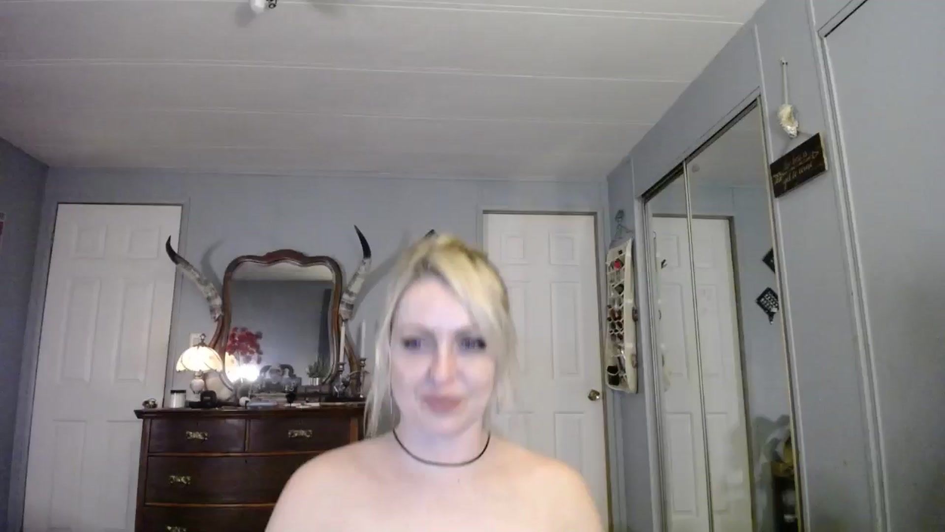 Gallery image thumbnail from Classic_Daisy's myfreecams stream on, 02/21/2025, 24:46 image 7 of 20