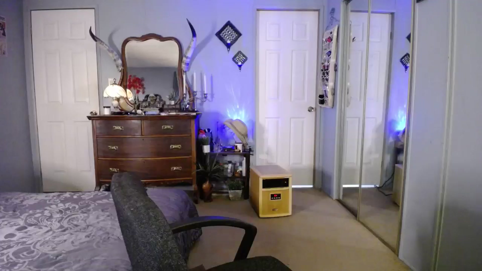 Gallery image thumbnail from Classic_Daisy's myfreecams stream on, 02/21/2025, 22:15 image 7 of 20