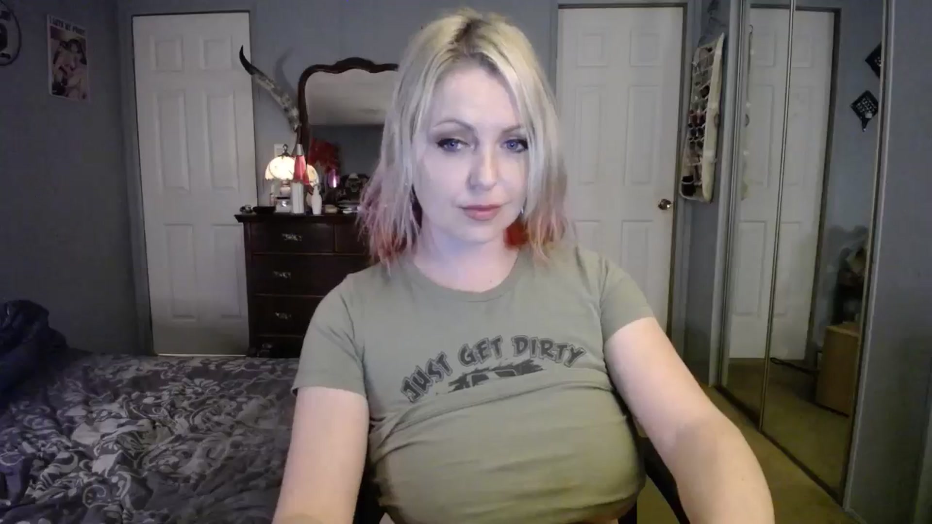 Gallery image thumbnail from Classic_Daisy's myfreecams stream on, 02/25/2025, 23:58 image 17 of 20