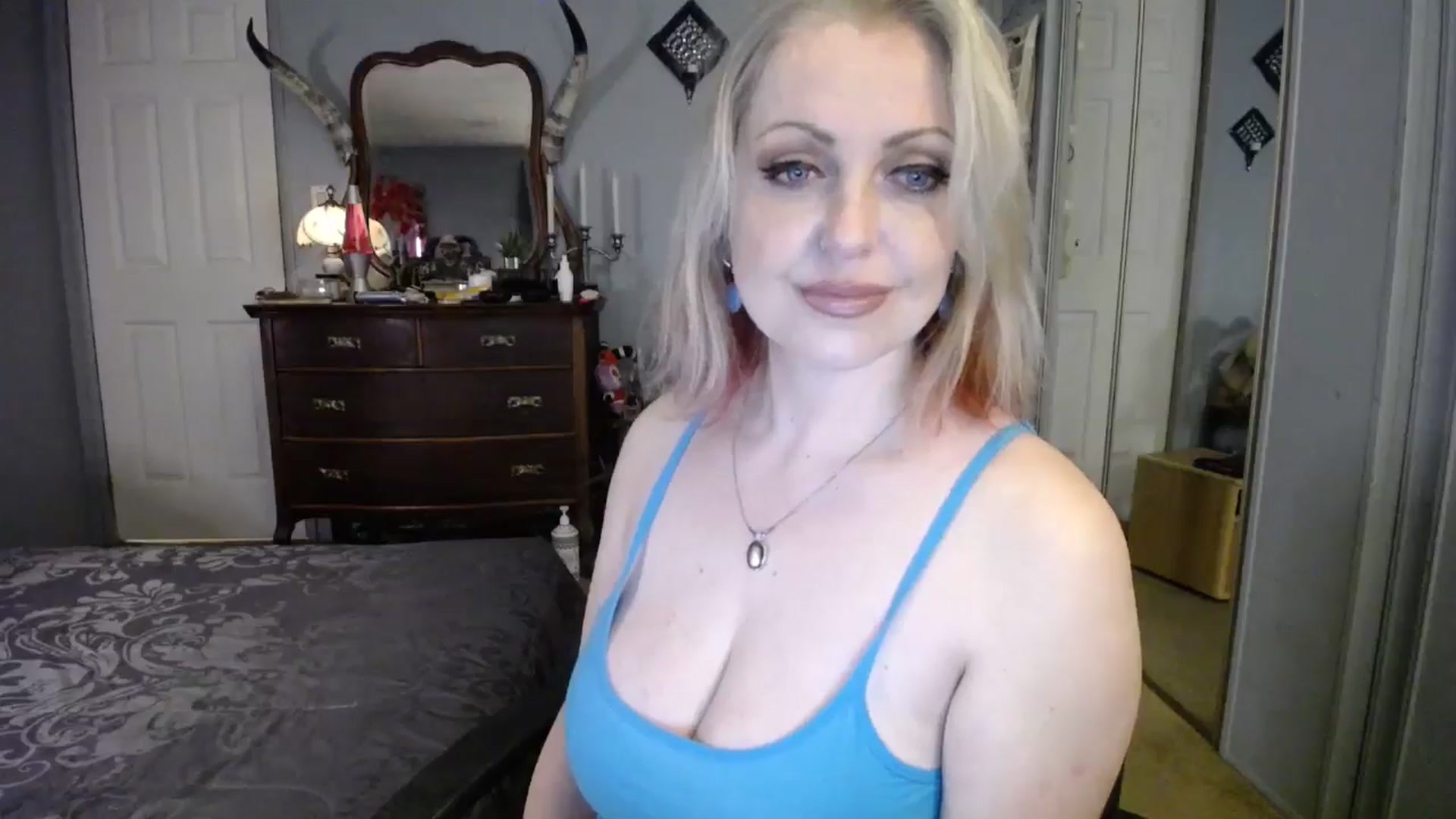 Gallery image thumbnail from Classic_Daisy's myfreecams stream on, 03/05/2025, 01:56 image 16 of 20