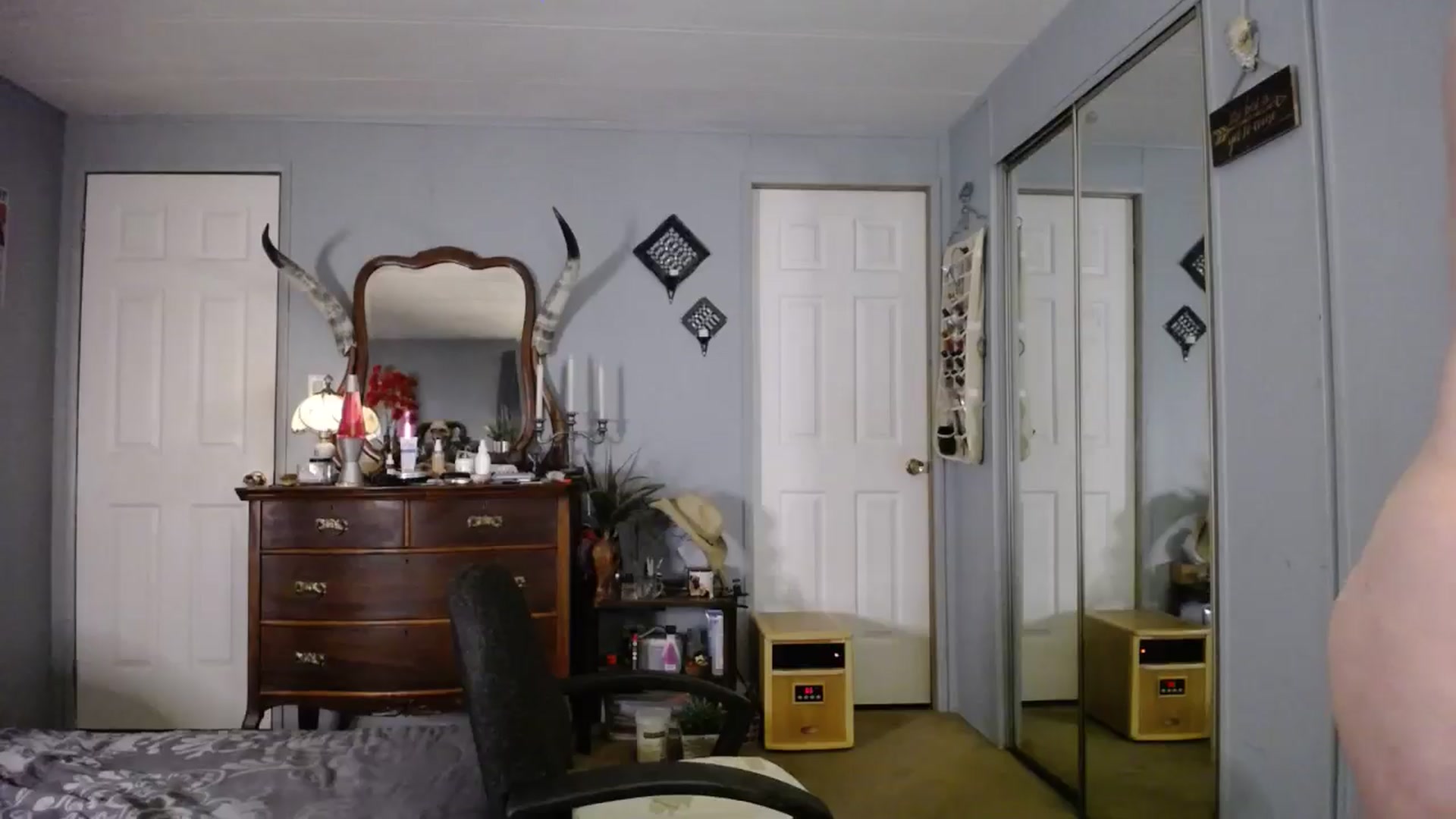 Gallery image thumbnail from Classic_Daisy's myfreecams stream on, 03/09/2025, 03:20 image 9 of 20