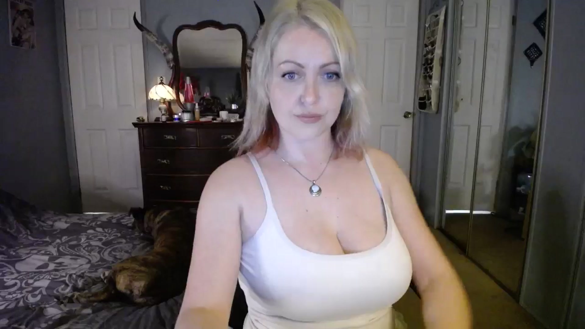 Gallery image thumbnail from Classic_Daisy's myfreecams stream on, 03/12/2025, 22:39 image 14 of 20