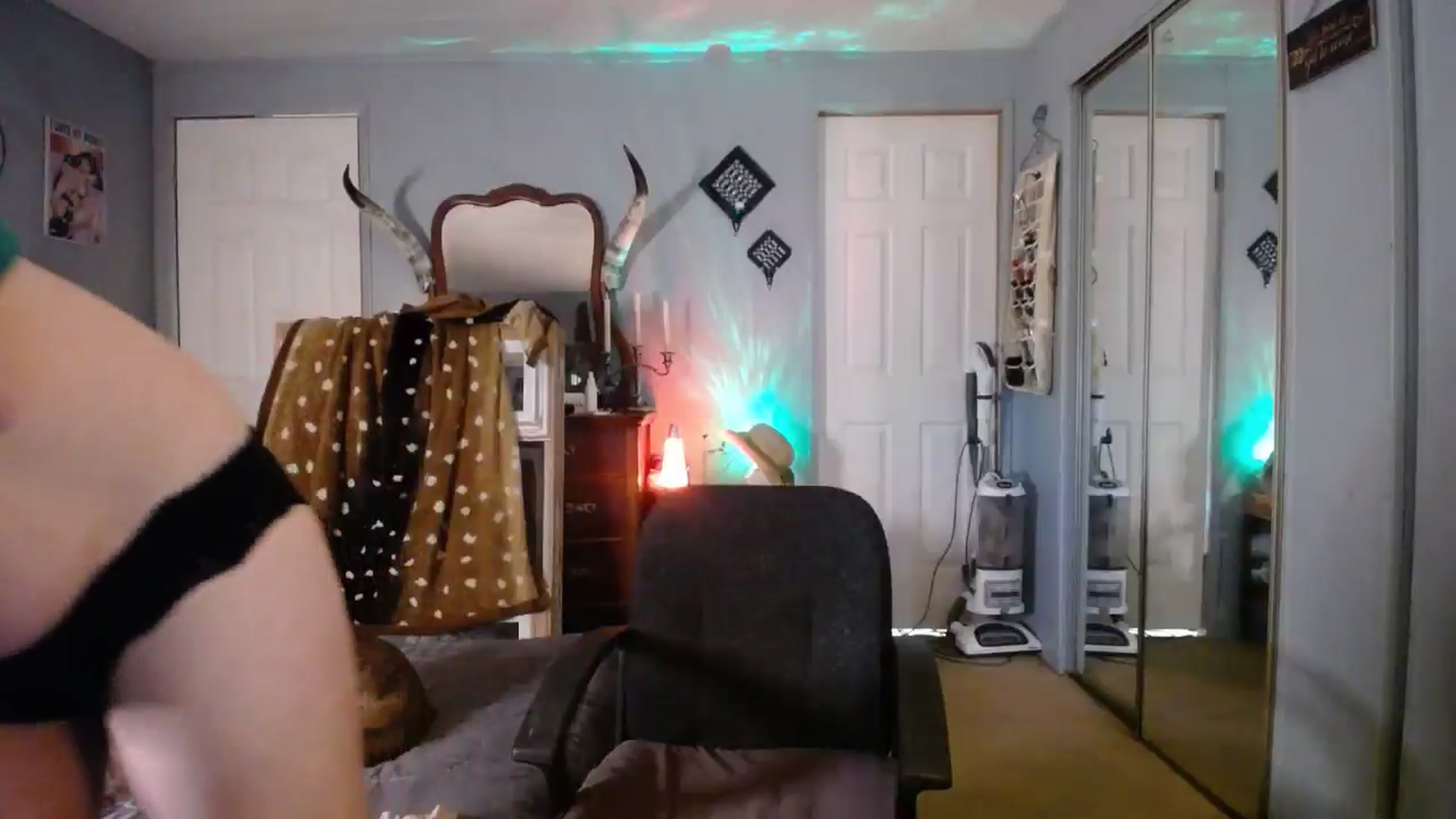 Gallery image thumbnail from Classic_Daisy's myfreecams stream on, 03/17/2025, 20:48 image 7 of 20