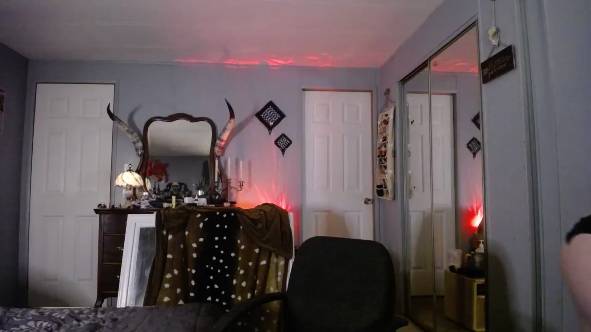 Gallery image thumbnail from Classic_Daisy's myfreecams stream on, 03/21/2025, 24:51 image 17 of 20