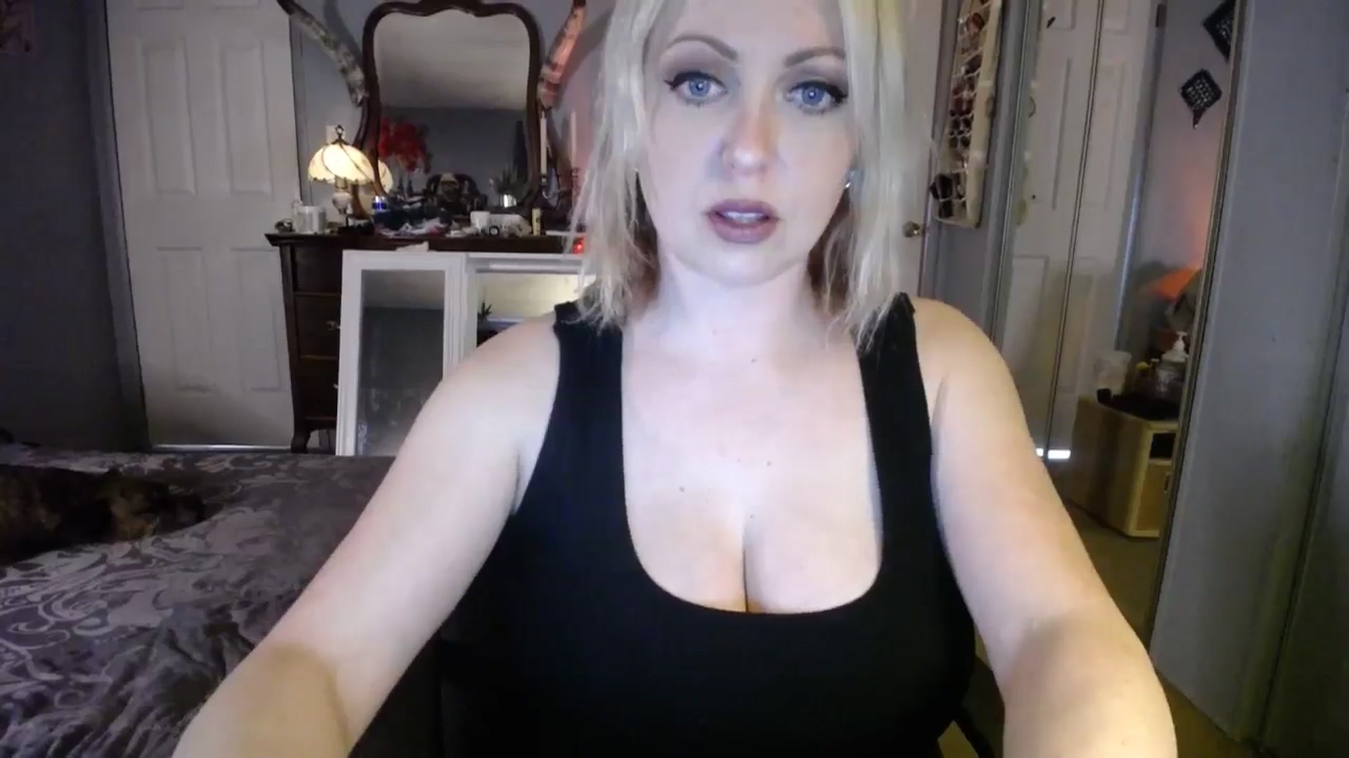 Gallery image thumbnail from Classic_Daisy's myfreecams stream on, 03/22/2025, 21:09 image 17 of 20