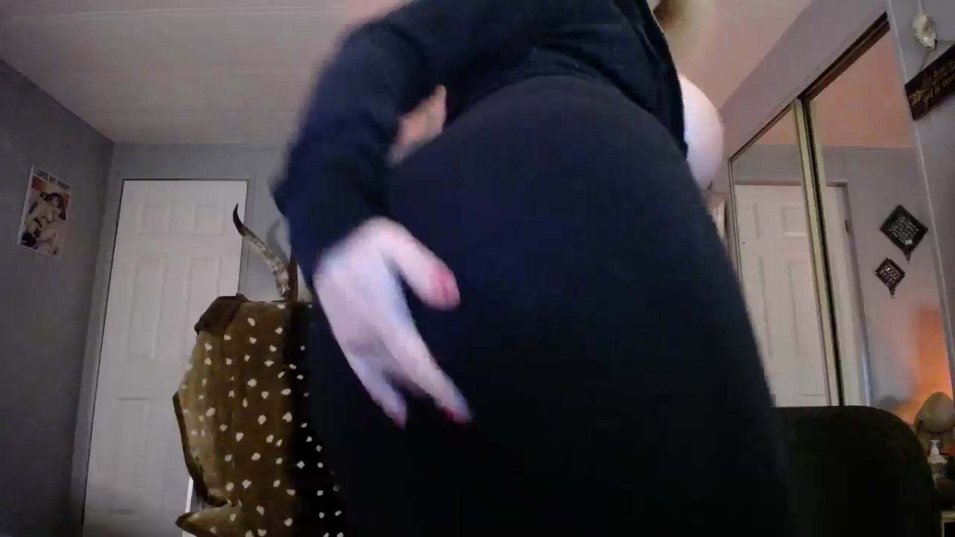 Gallery image thumbnail from Classic_Daisy's myfreecams stream on, 03/24/2025, 20:52 image 18 of 20