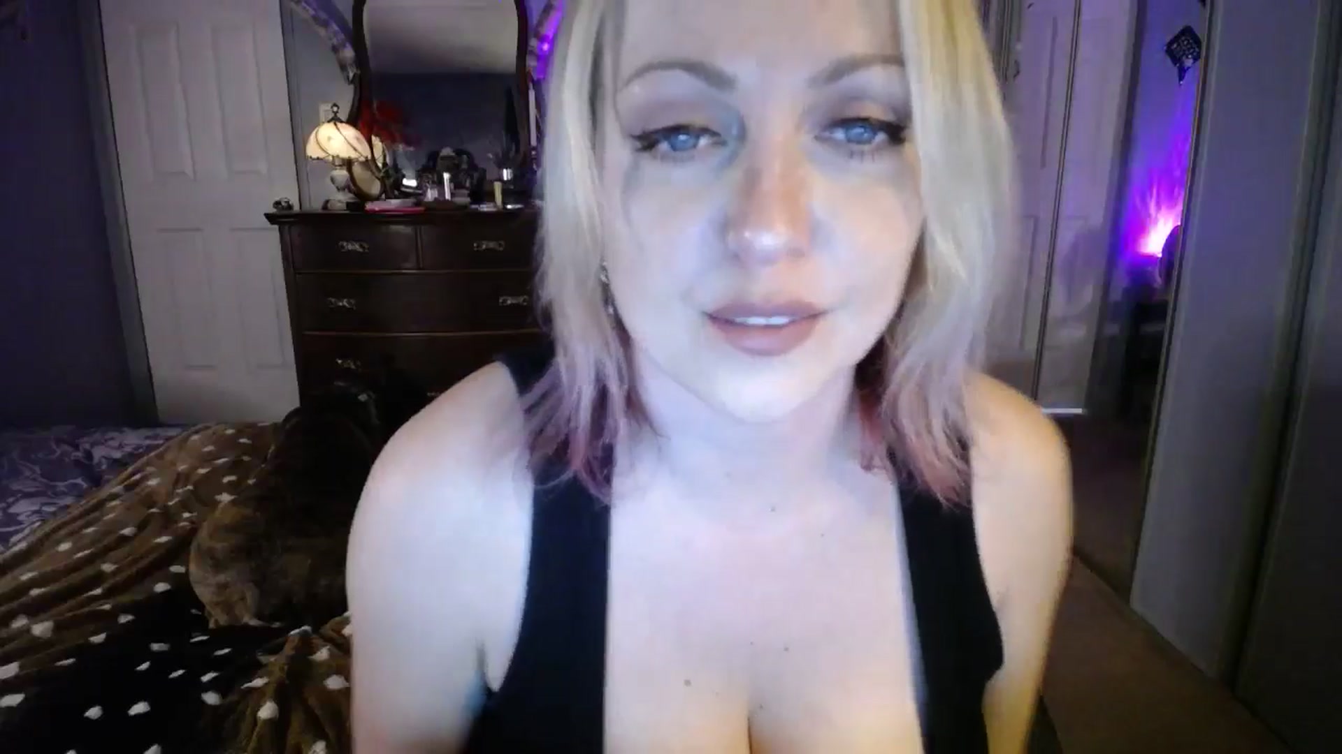 Gallery image thumbnail from Classic_Daisy's myfreecams stream on, 04/07/2025, 20:11 image 15 of 20