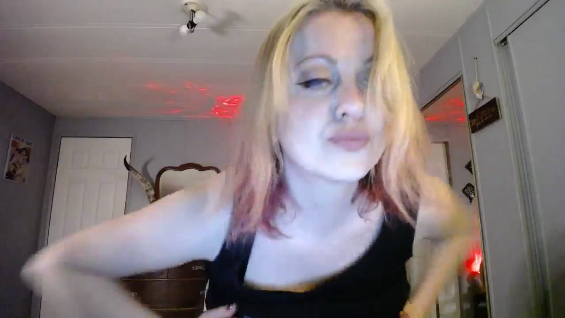 Gallery image thumbnail from Classic_Daisy's myfreecams stream on, 04/07/2025, 21:41 image 16 of 20