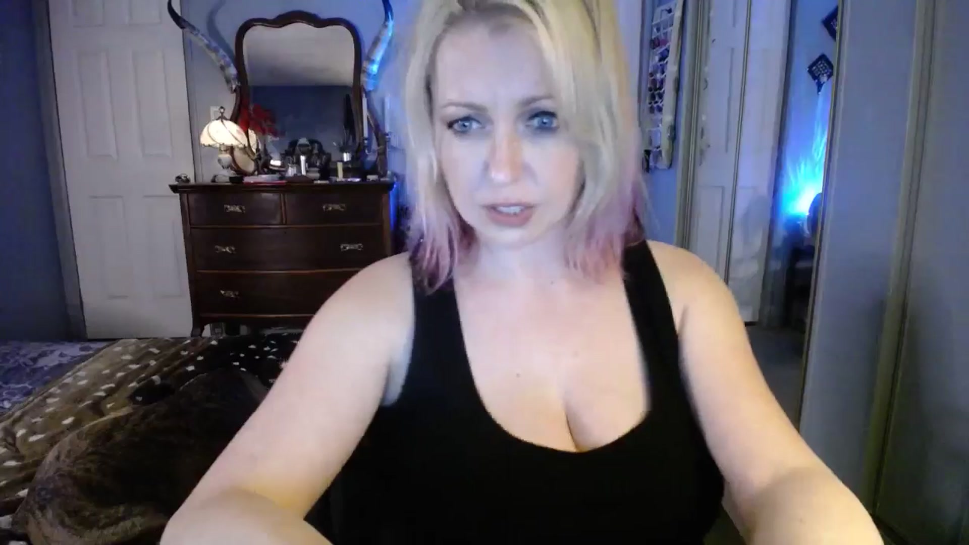 Gallery image thumbnail from Classic_Daisy's myfreecams stream on, 04/07/2025, 23:46 image 18 of 20