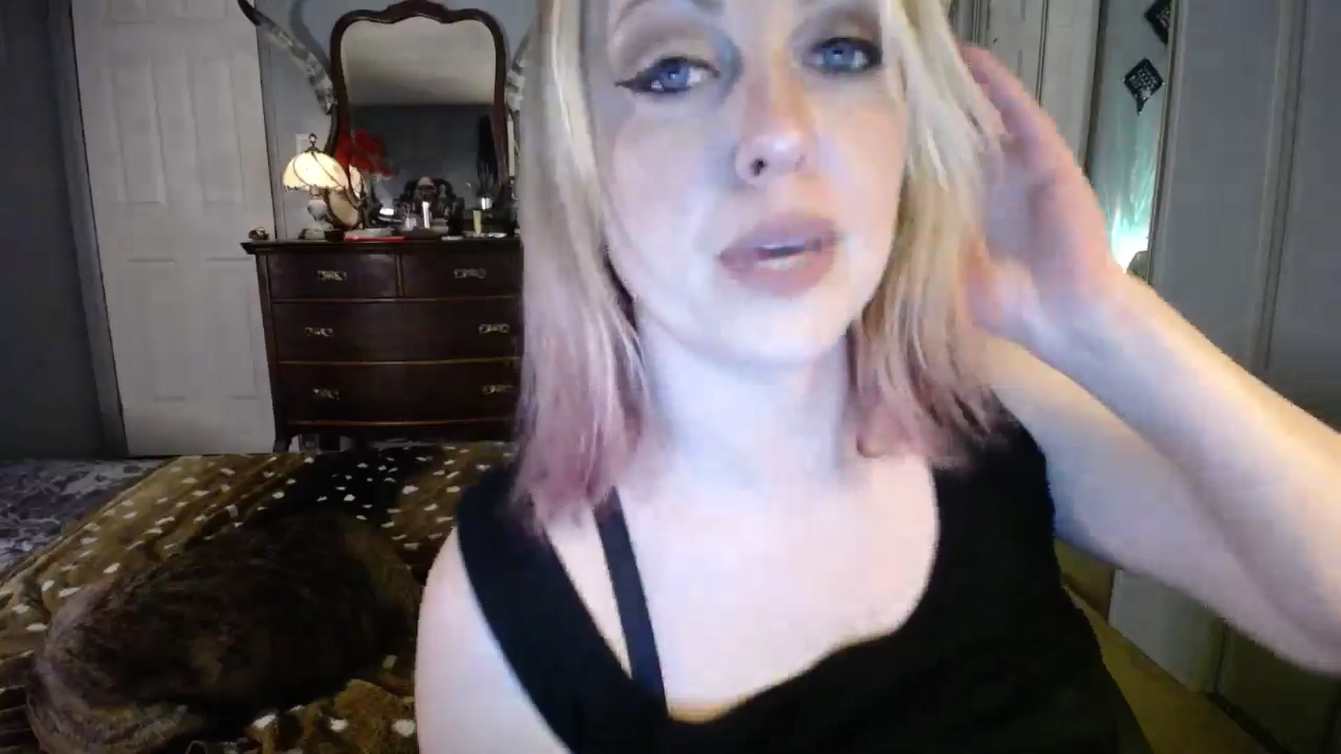 Gallery image thumbnail from Classic_Daisy's myfreecams stream on, 04/07/2025, 23:46 image 8 of 20
