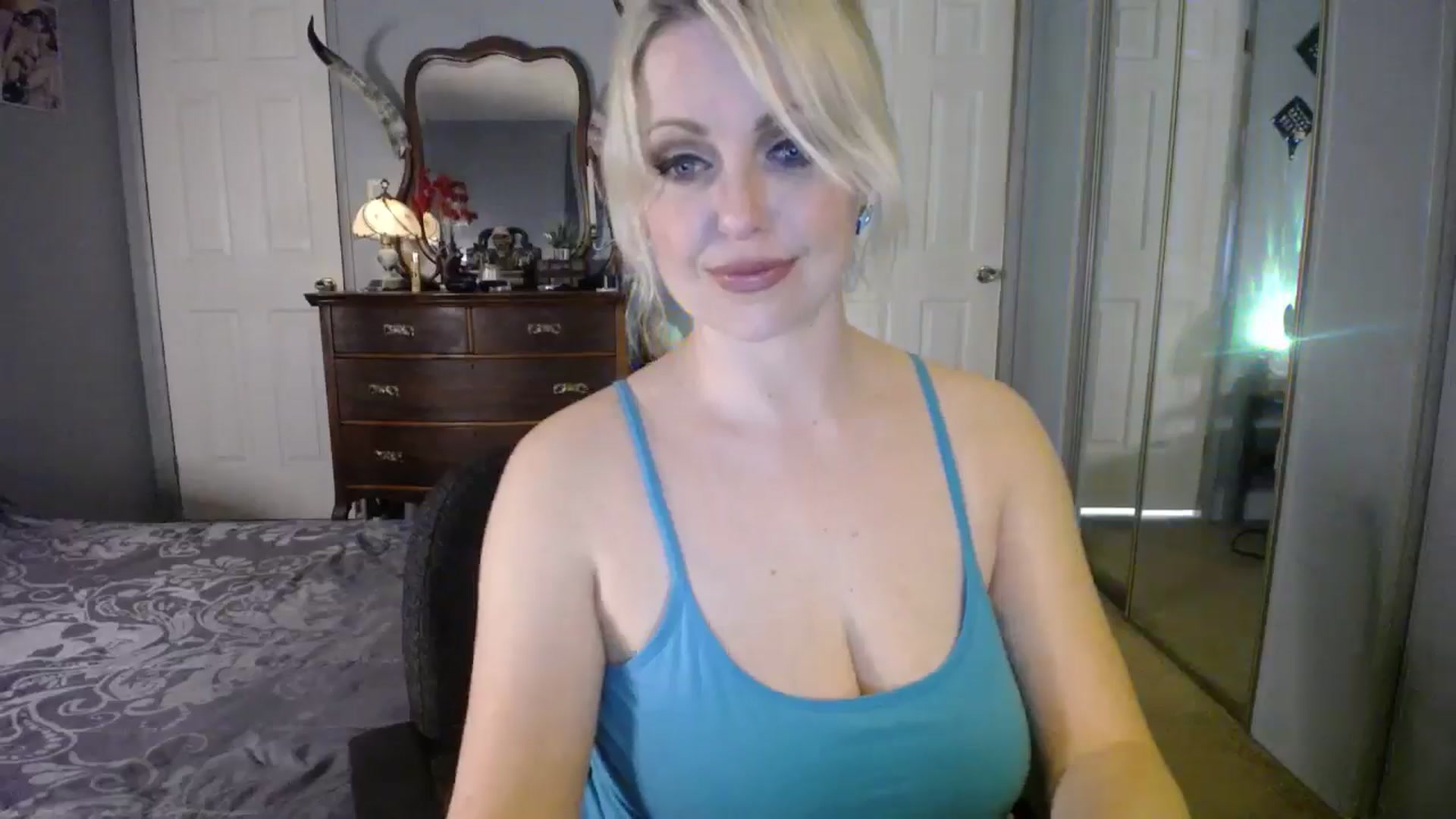 Gallery image thumbnail from Classic_Daisy's myfreecams stream on, 04/28/2025, 23:22 image 7 of 20