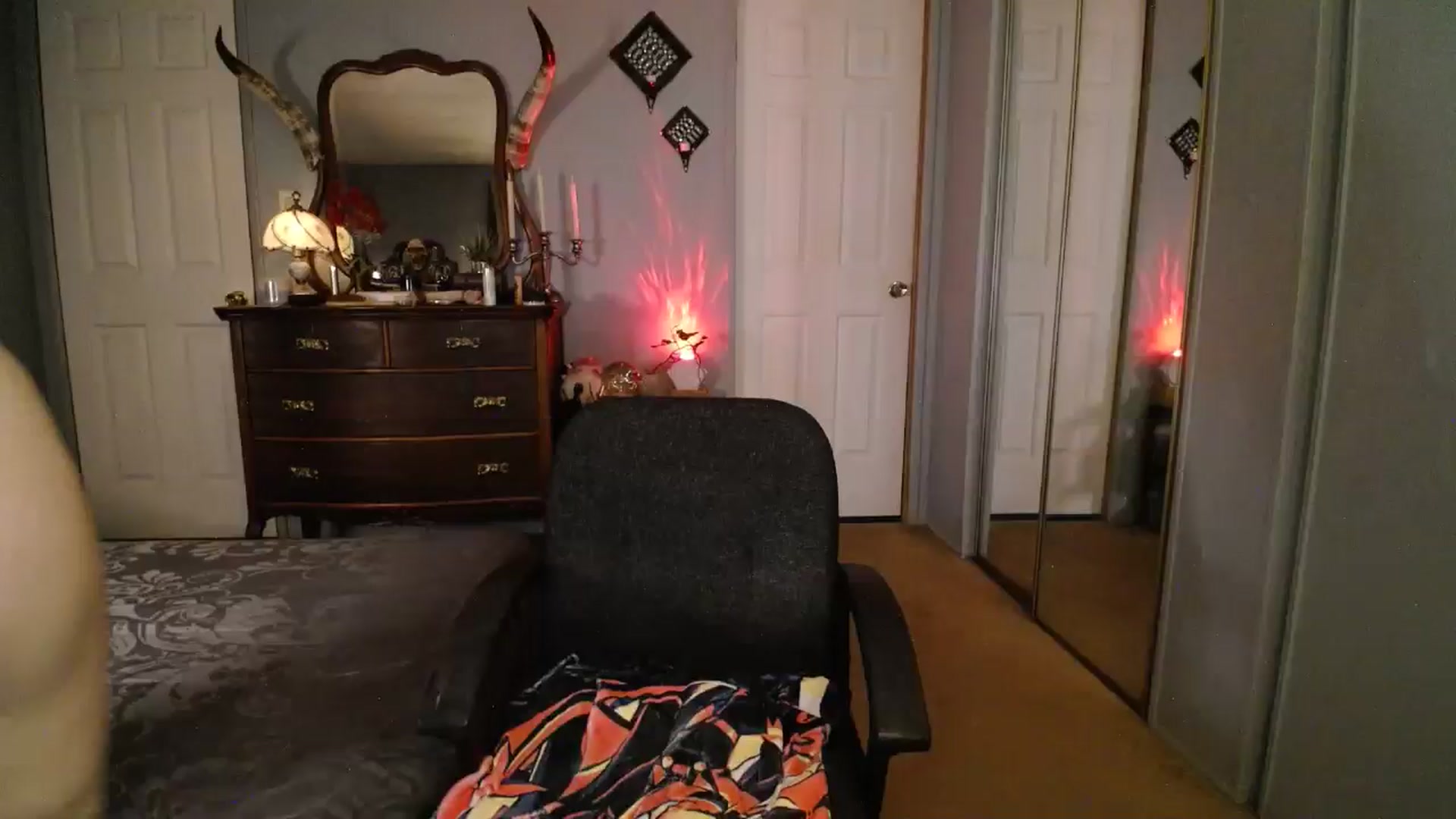 Gallery image thumbnail from Classic_Daisy's myfreecams stream on, 06/24/2025, 01:15 image 17 of 20