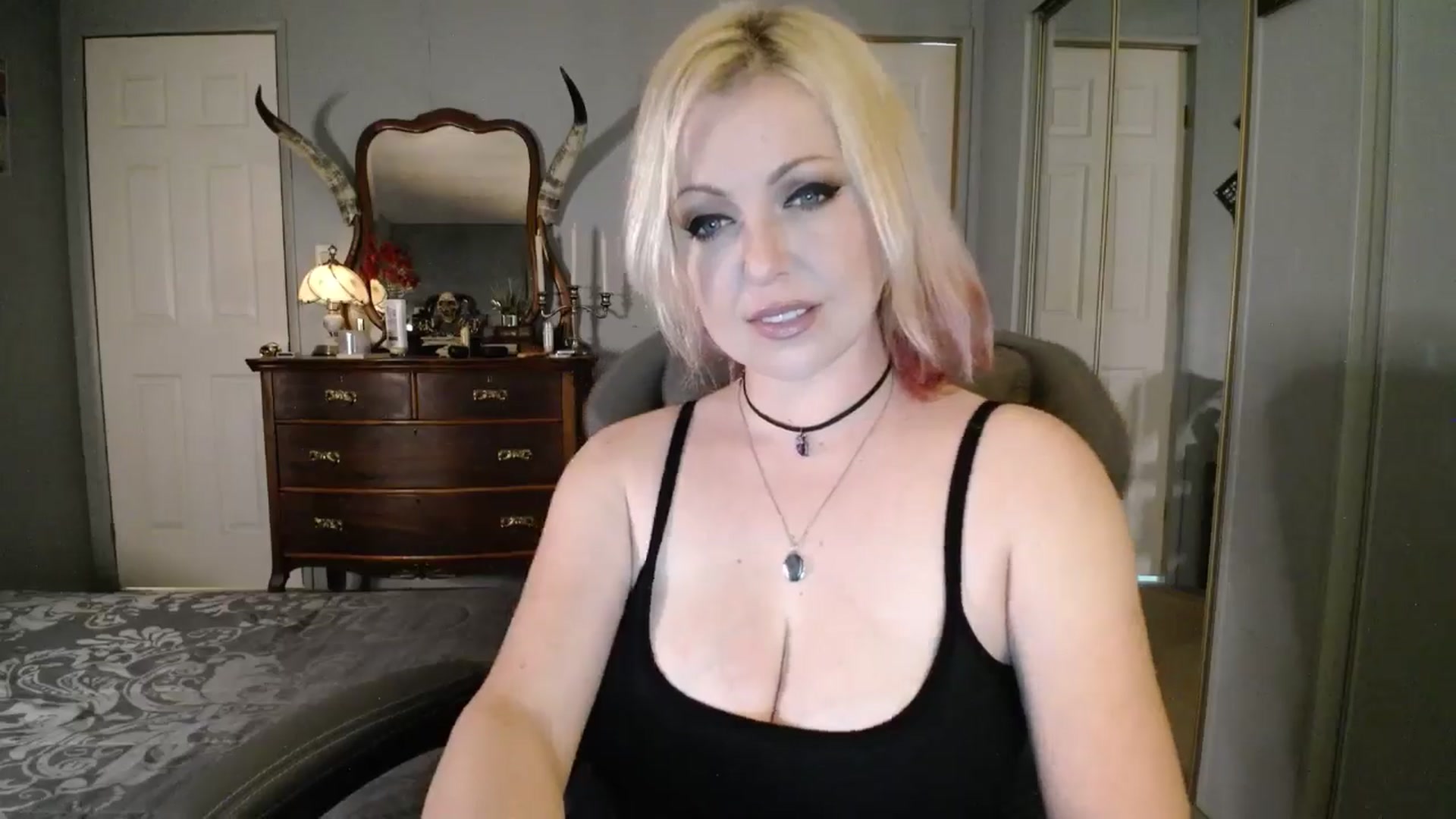 Gallery image thumbnail from Classic_Daisy's myfreecams stream on, 07/03/2025, 18:38 image 10 of 20