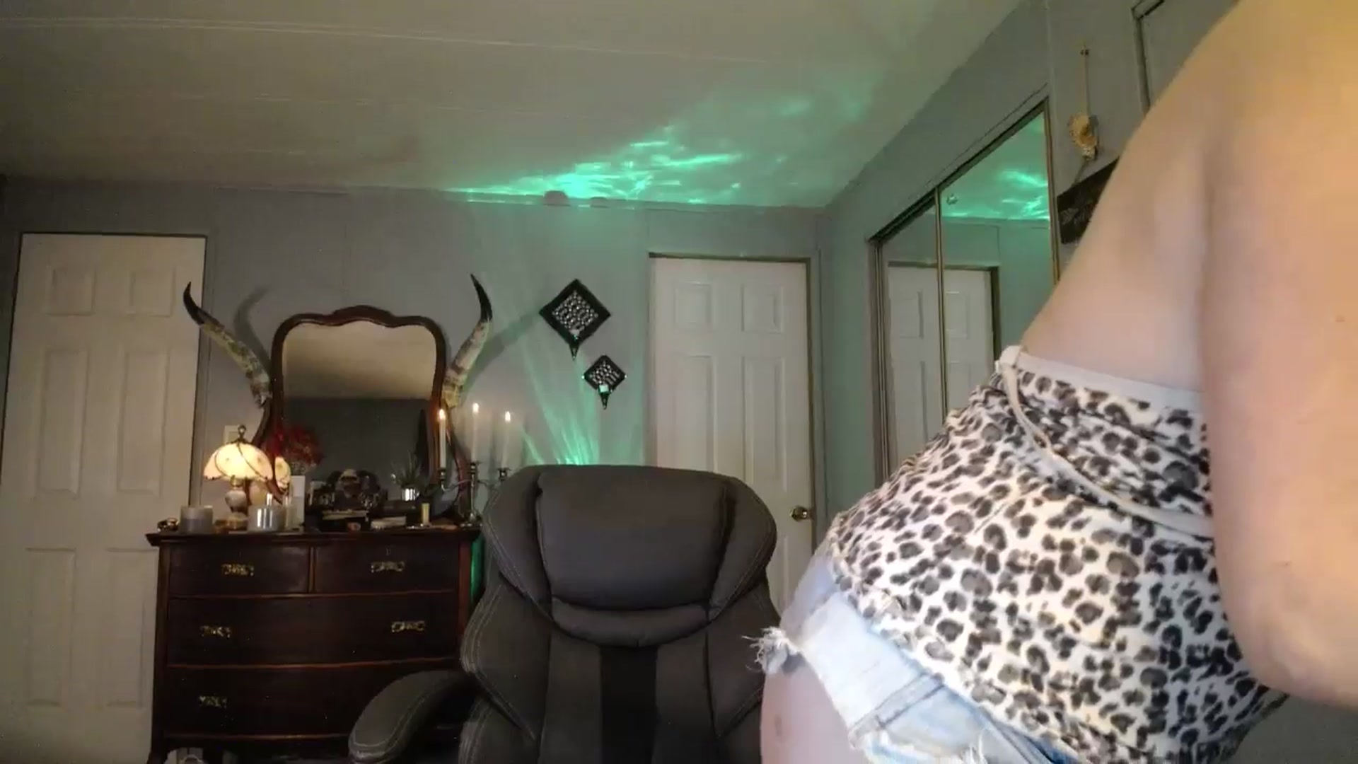 Gallery image thumbnail from Classic_Daisy's myfreecams stream on, 07/15/2025, 02:29 image 18 of 20
