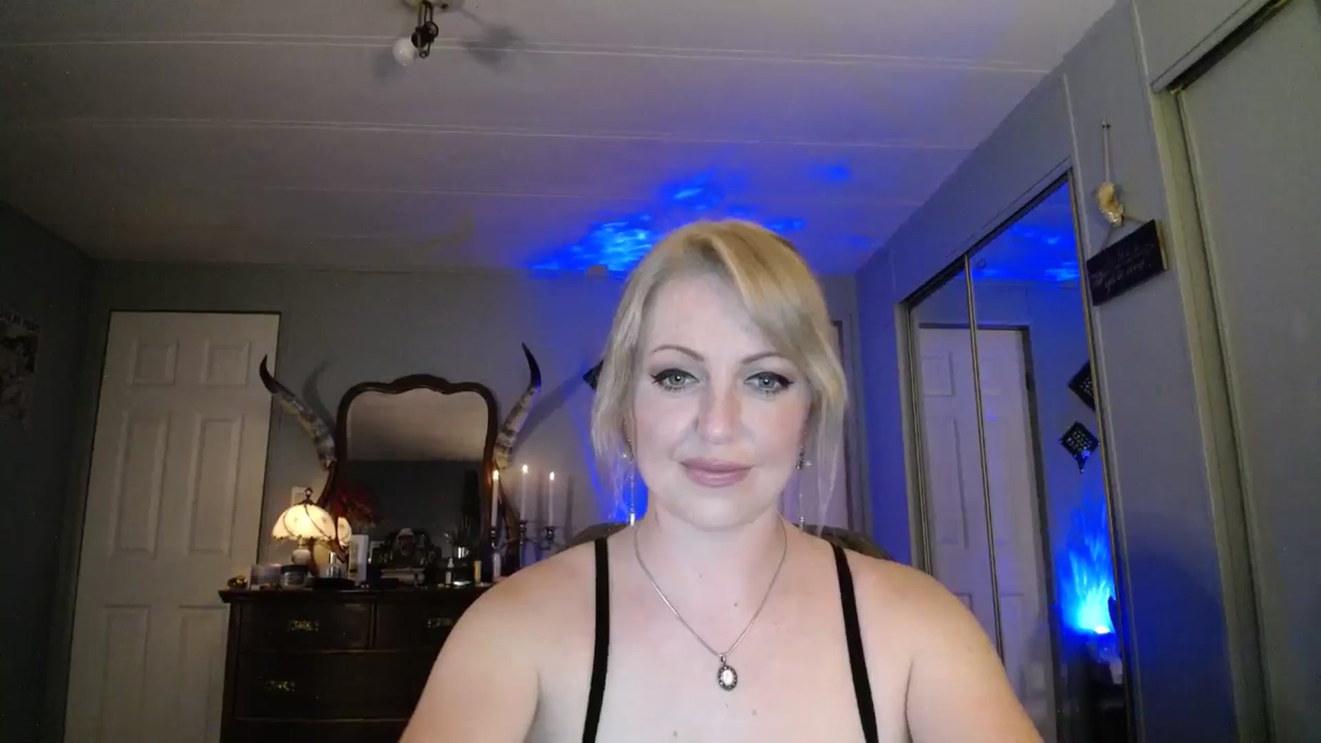 Gallery image thumbnail from Classic_Daisy's myfreecams stream on, 07/23/2025, 18:45 image 9 of 20