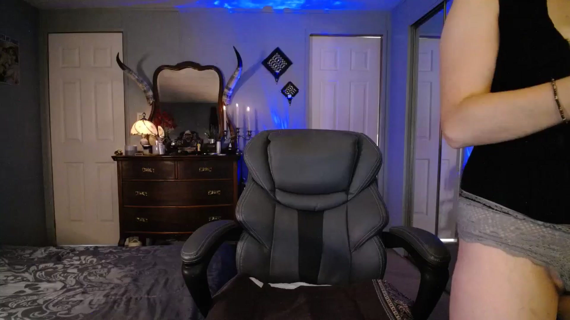 Gallery image thumbnail from Classic_Daisy's myfreecams stream on, 07/28/2025, 20:19 image 12 of 20