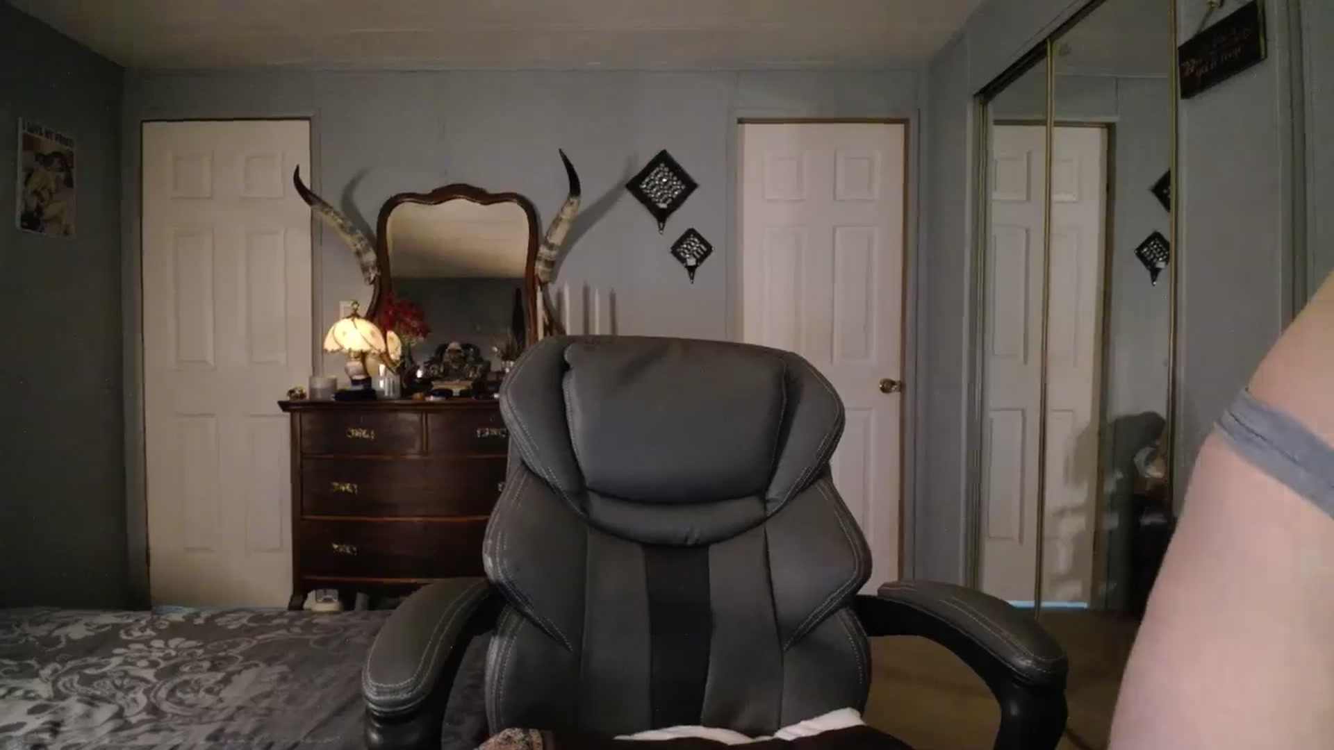 Gallery image thumbnail from Classic_Daisy's myfreecams stream on, 07/29/2025, 16:29 image 15 of 20