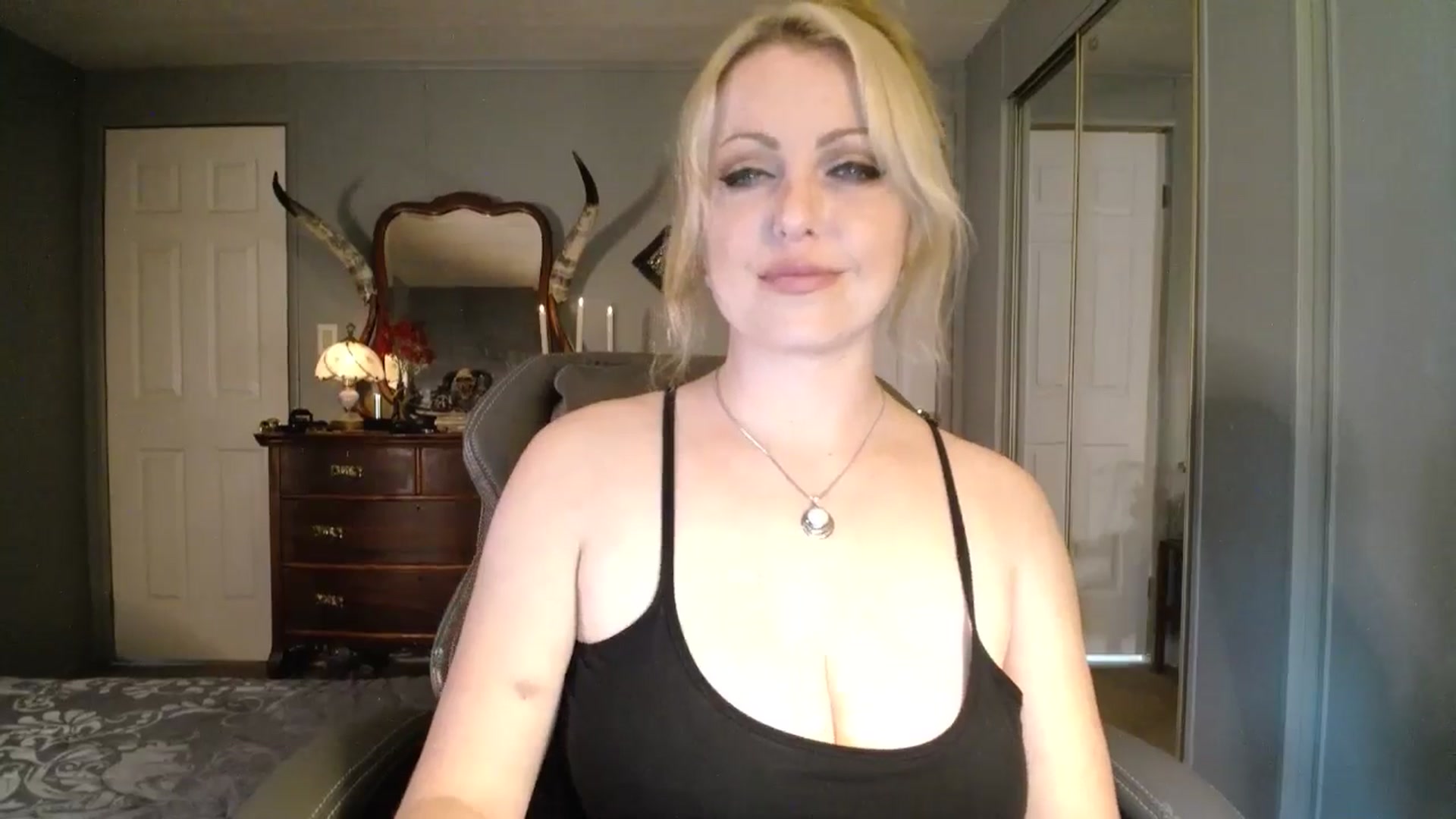 Gallery image thumbnail from Classic_Daisy's myfreecams stream on, 09/01/2025, 20:17 image 17 of 20
